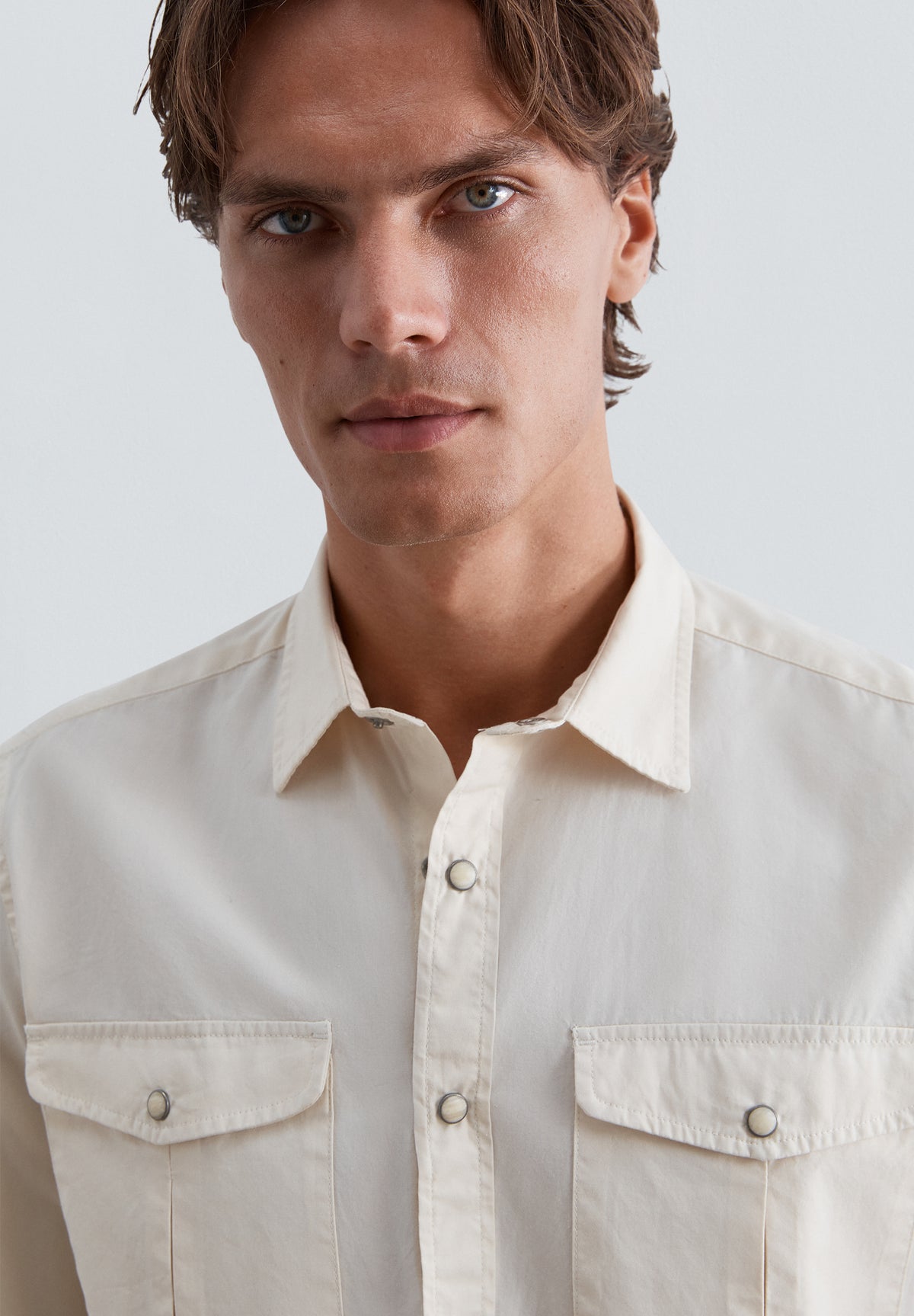 CAMISA BOLSILLOS CON BOTONES