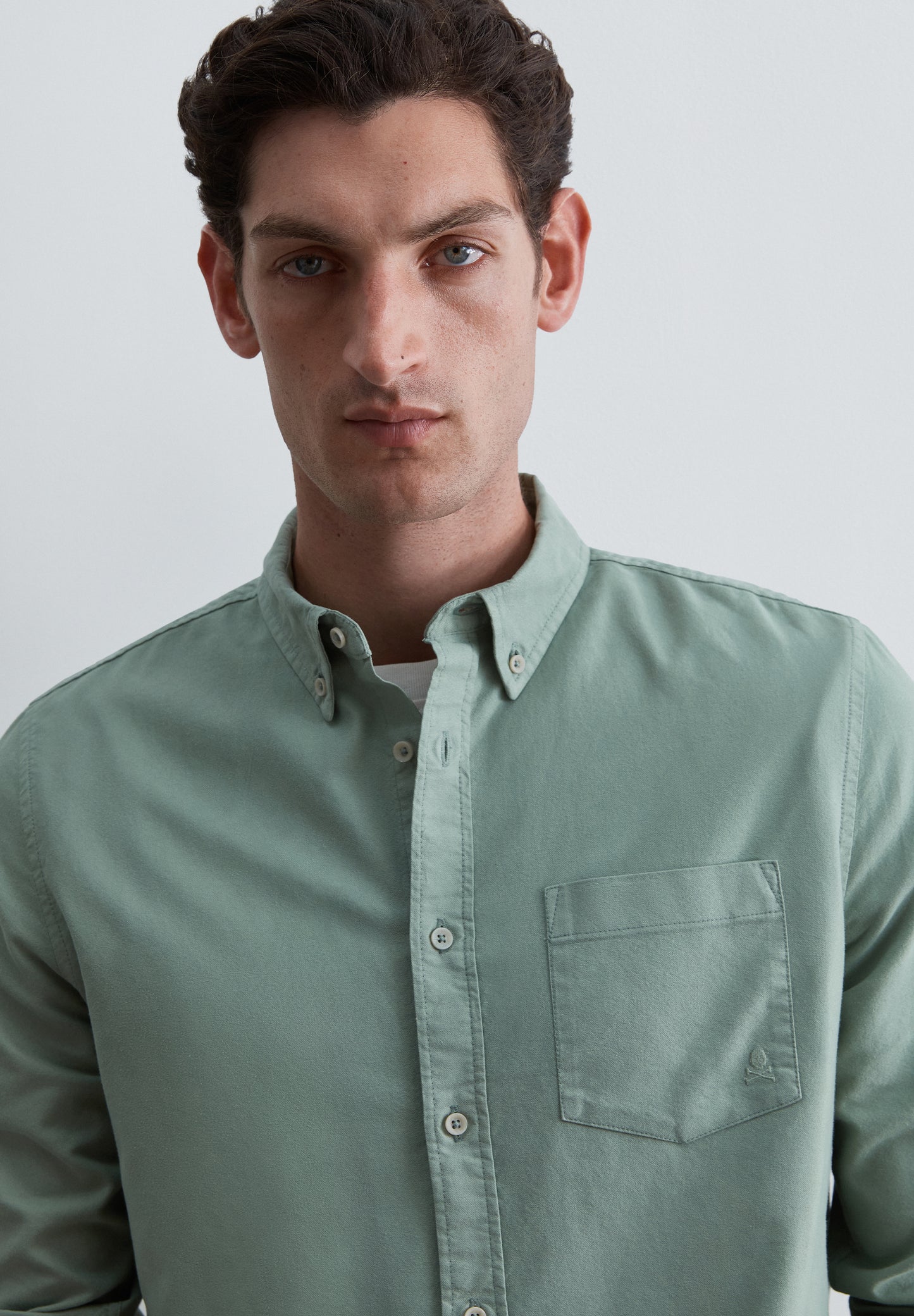 CAMISA OXFORD CON BOLSILLO