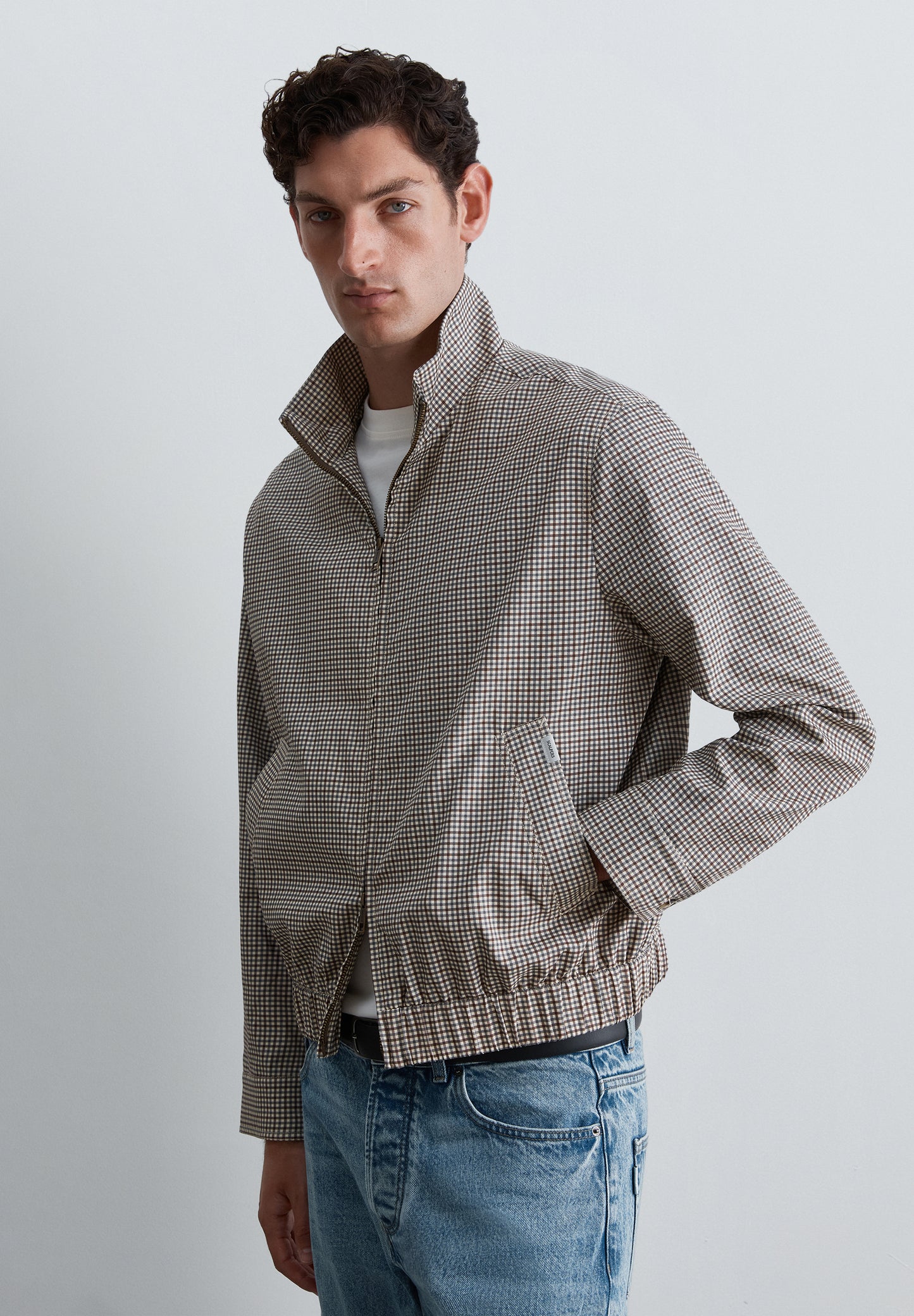 CHAQUETA BOMBER ESTAMPADO MICROCUADRO