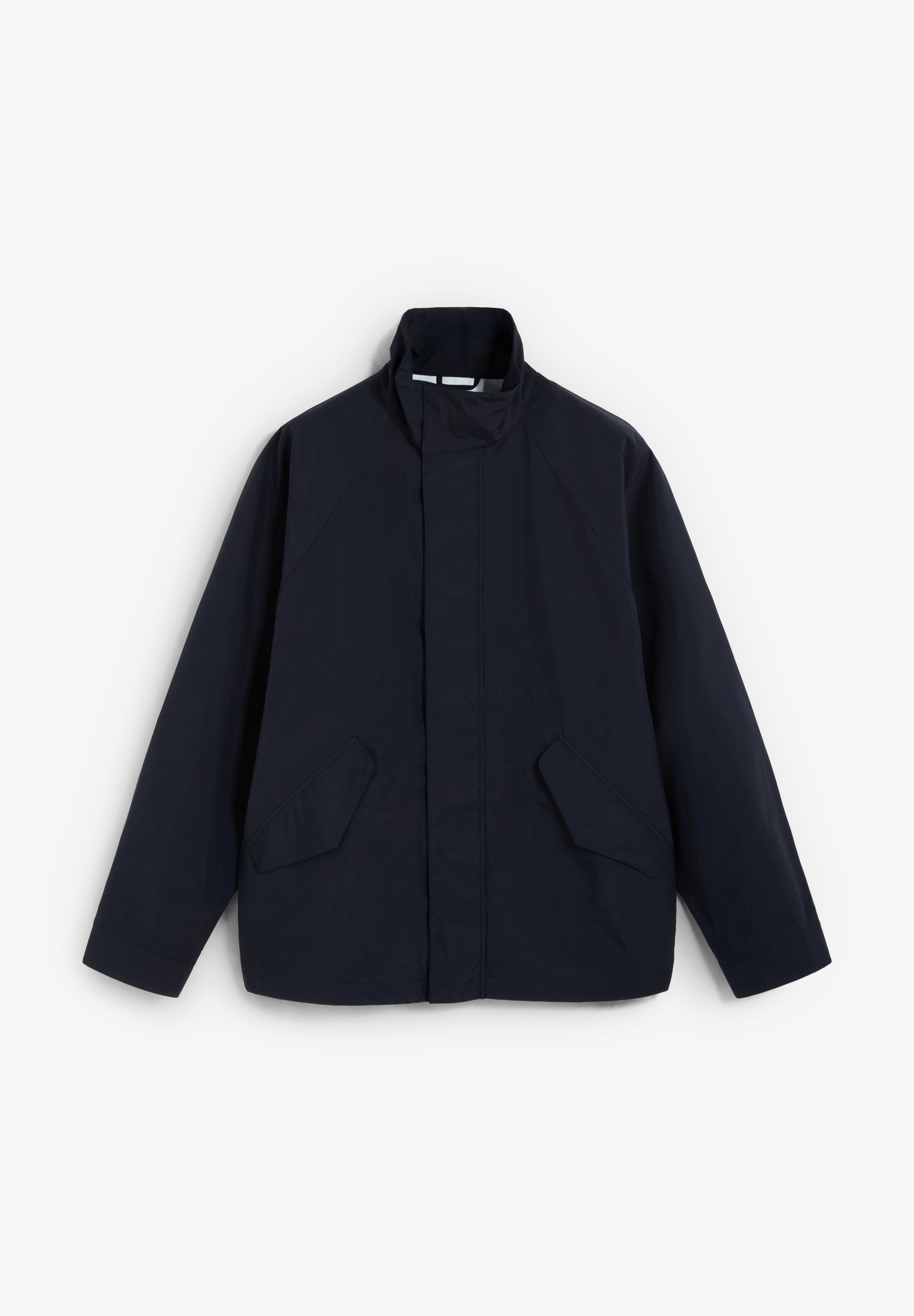 CHAQUETA TÉCNICA IMPERMEABLE CUELLO ALTO