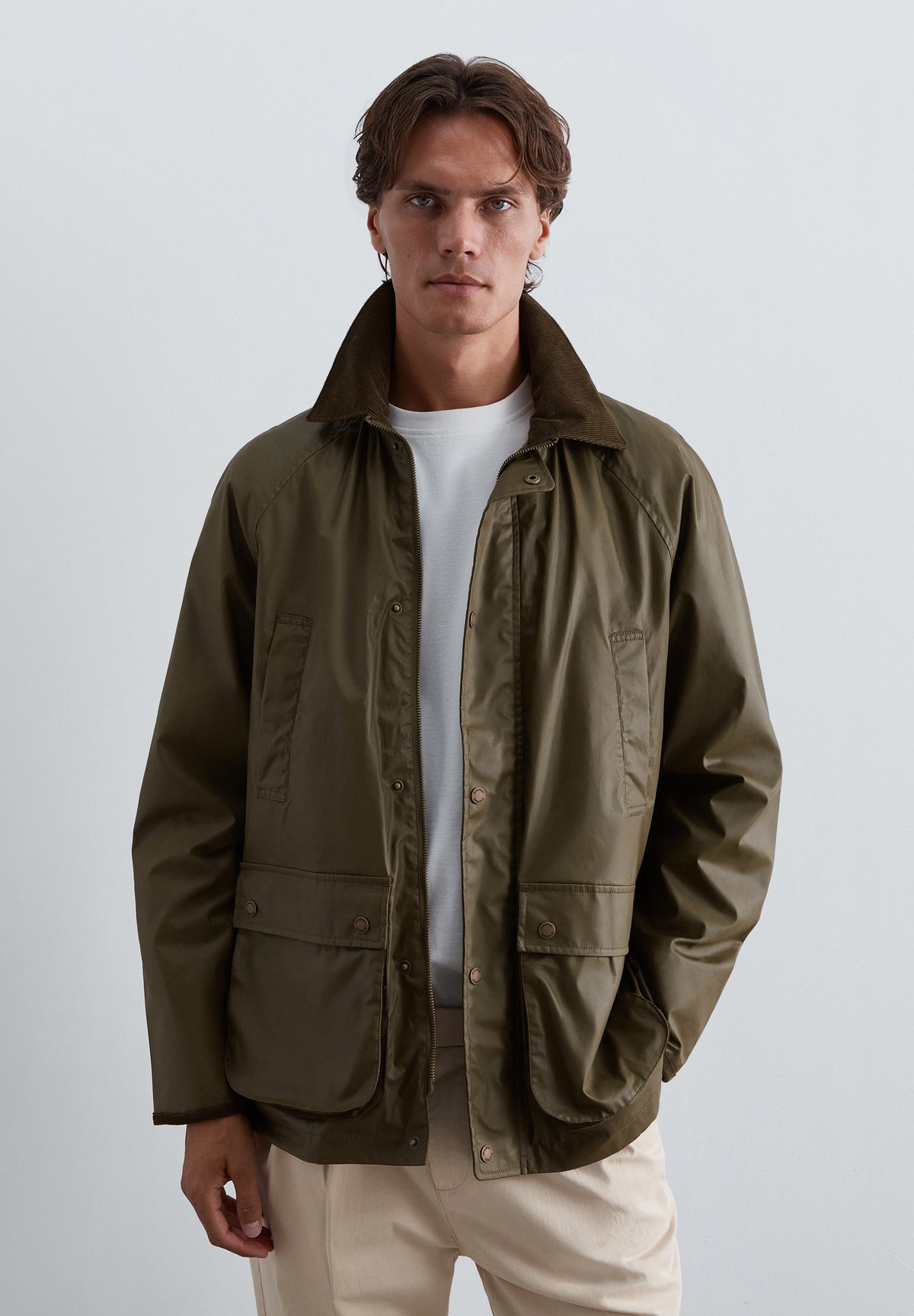 CHAQUETA RESINADA CUELLO PANA