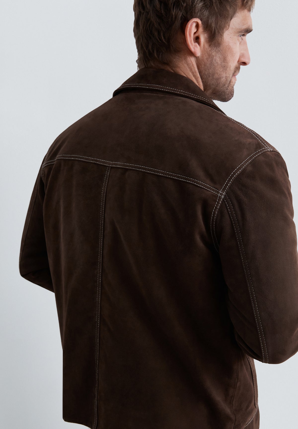 CHAQUETA ANTE COSTURAS CONTRASTE