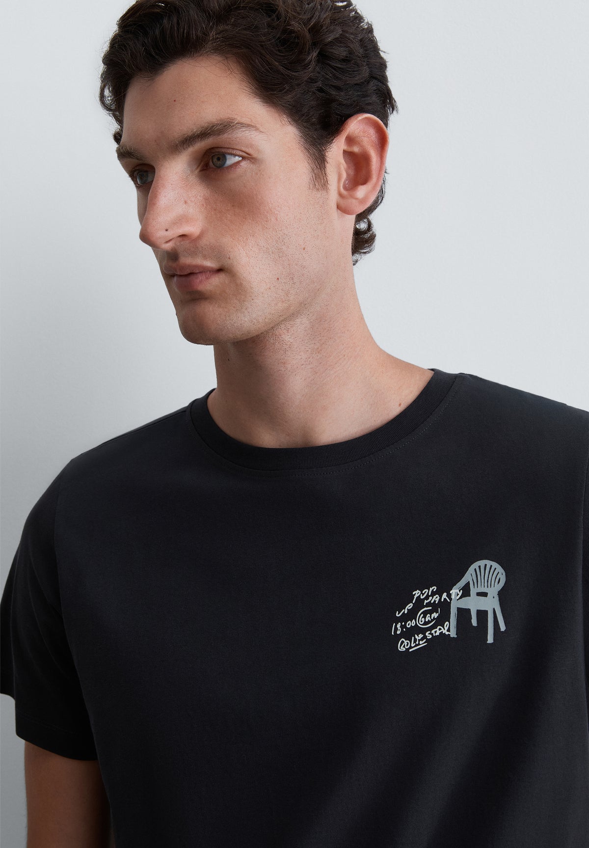CAMISETA REGULAR FIT PRINT CONTRASTE