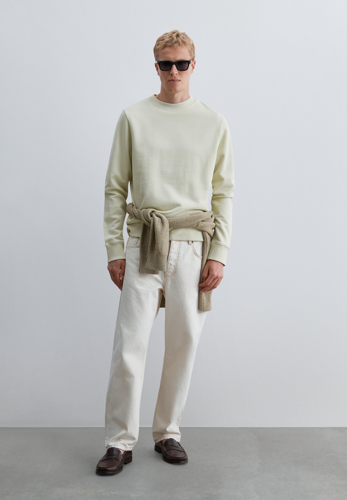 SUDADERA CREWNECK BORDADO TONO