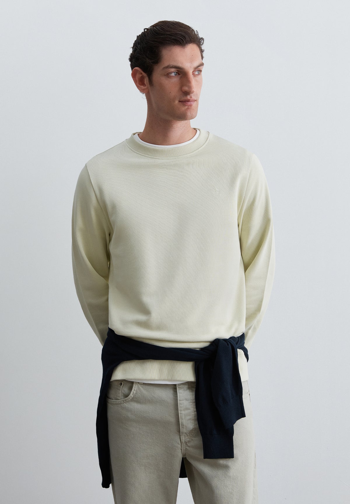 SUDADERA CREWNECK BORDADO TONO
