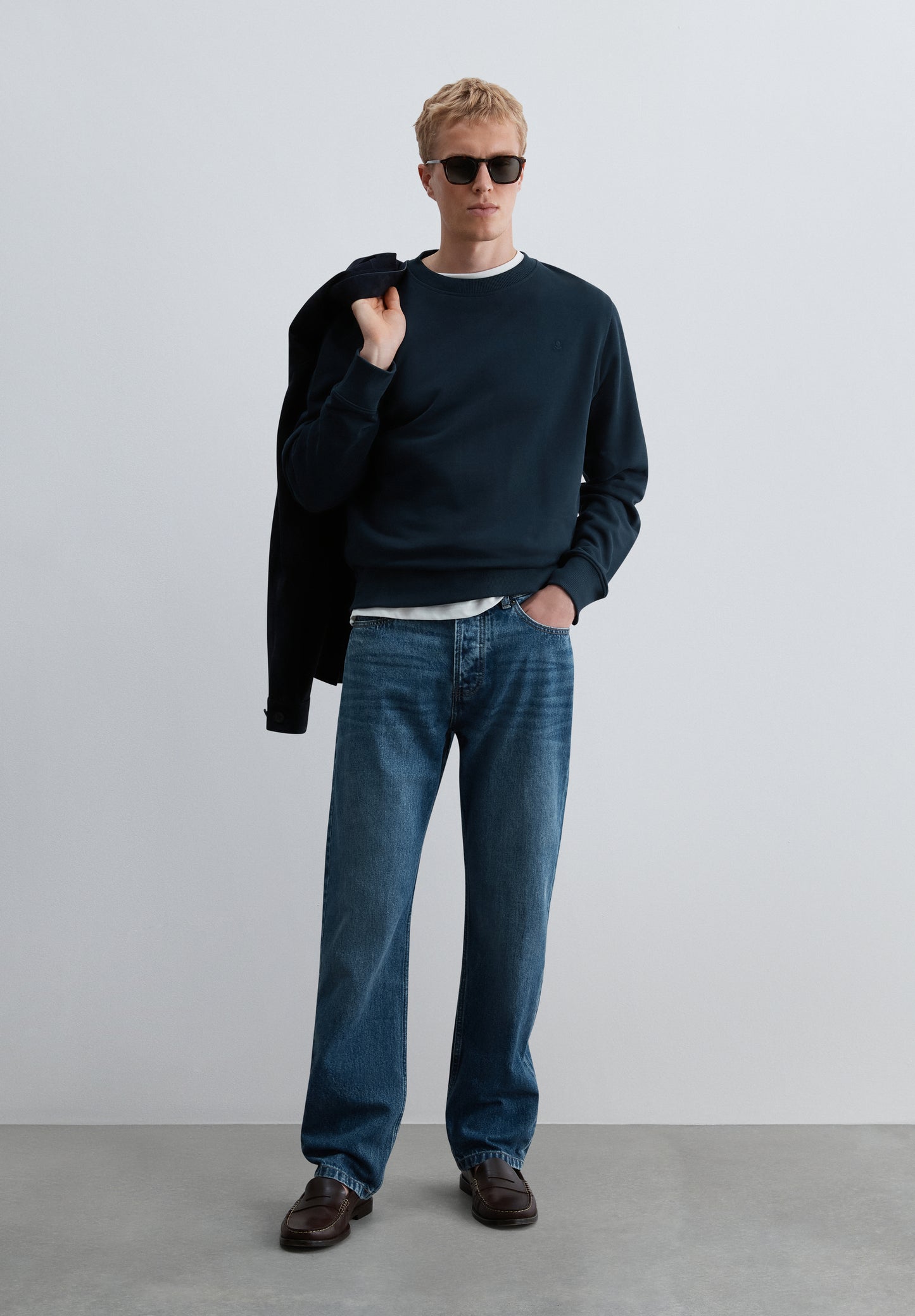 SUDADERA CREWNECK BORDADO TONO