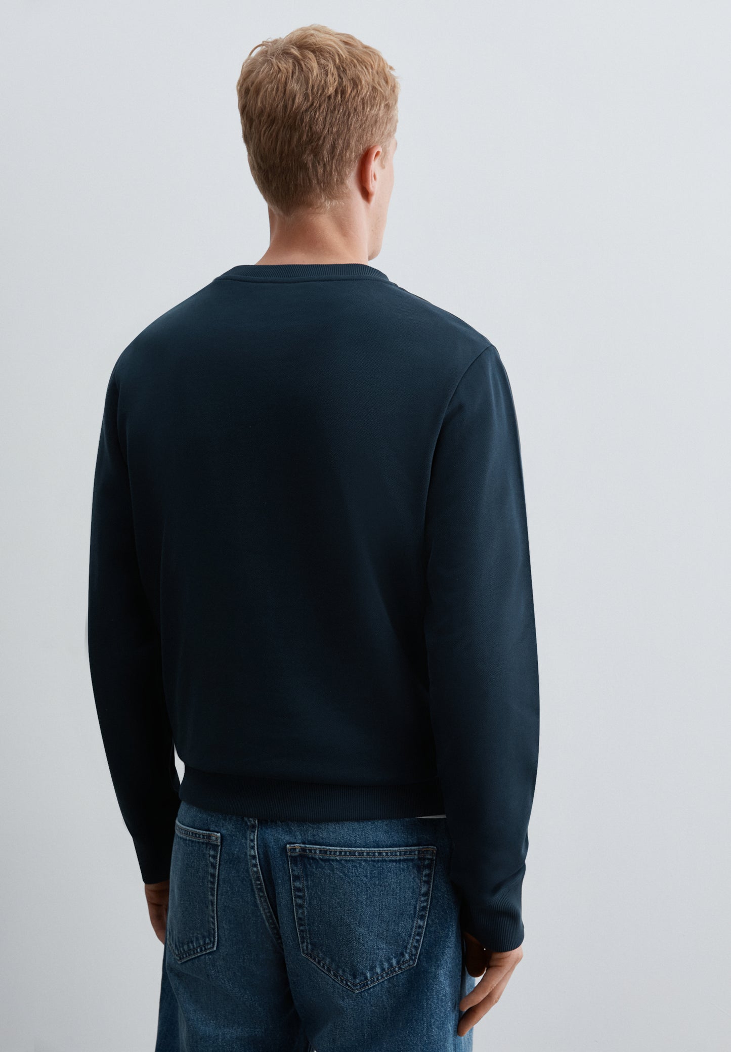 SUDADERA CREWNECK BORDADO TONO
