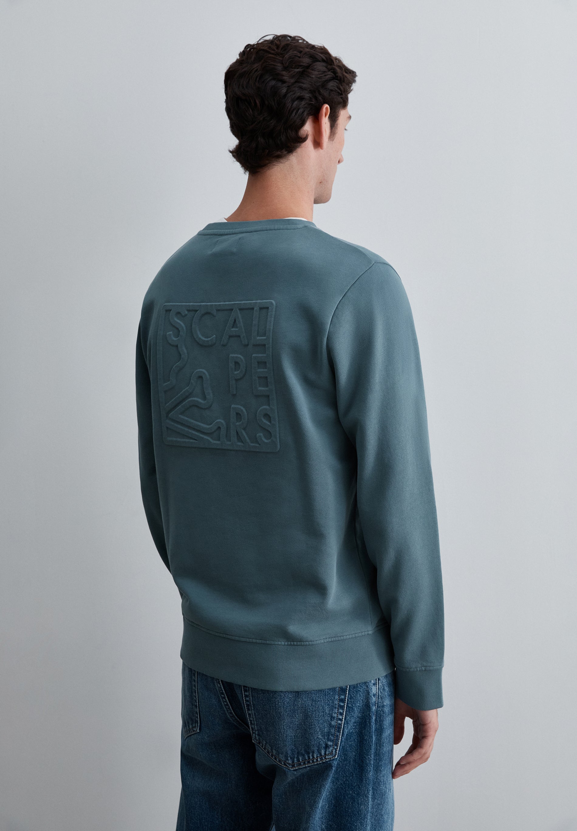 SUDADERA LOGO EN RELIEVE