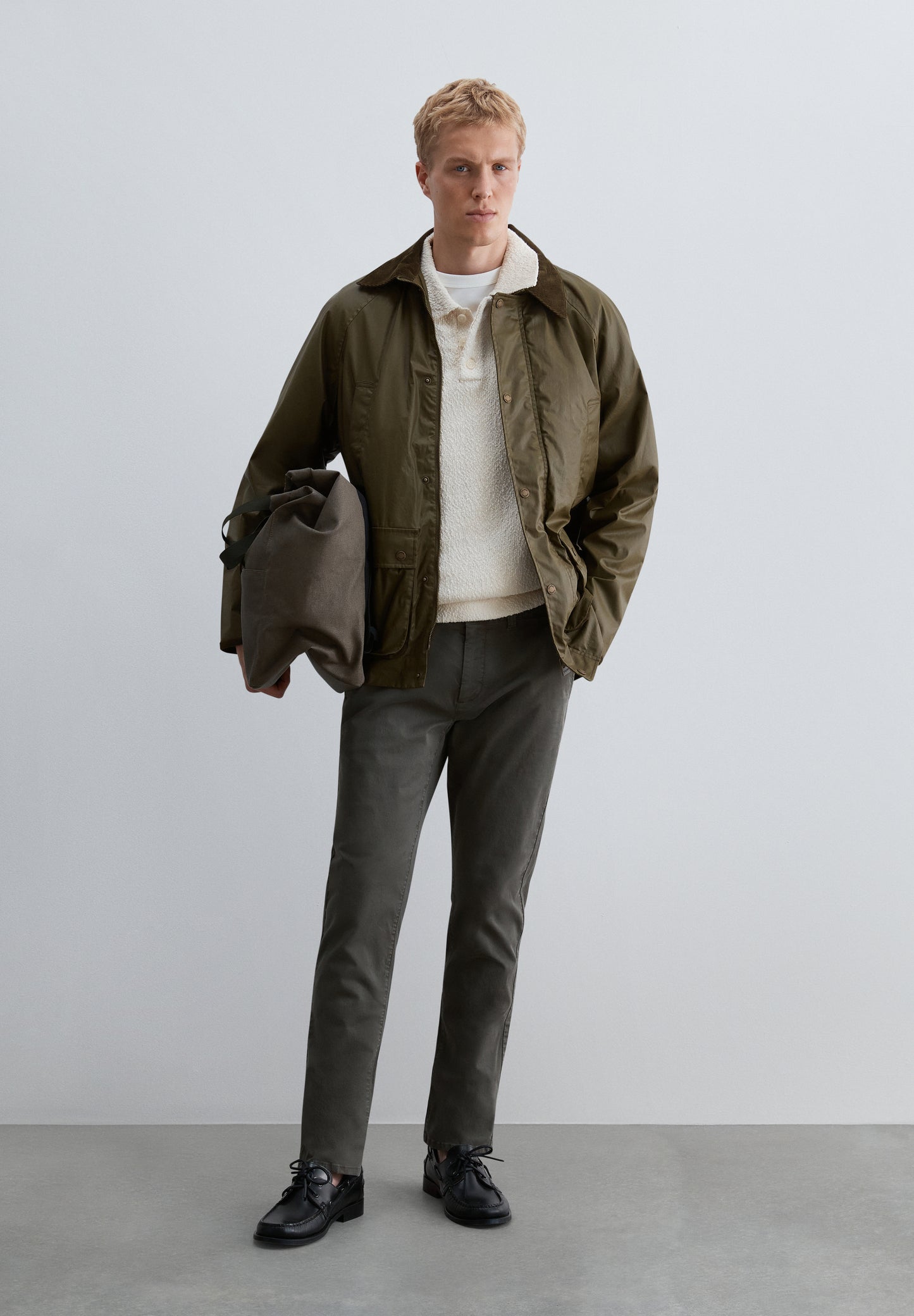 PANTALÓN CHINO SLIM FIT