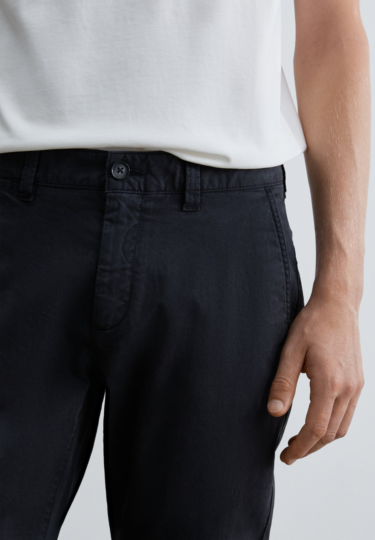PANTALÓN CHINO SLIM FIT