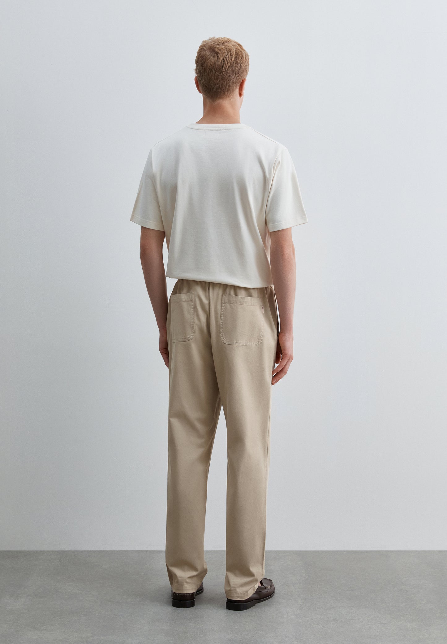 PANTALÓN RELAXED FIT CON CORDÓN
