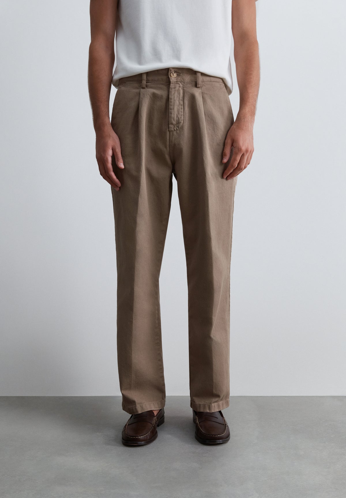 PANTALÓN CHINO LOOSE FIT