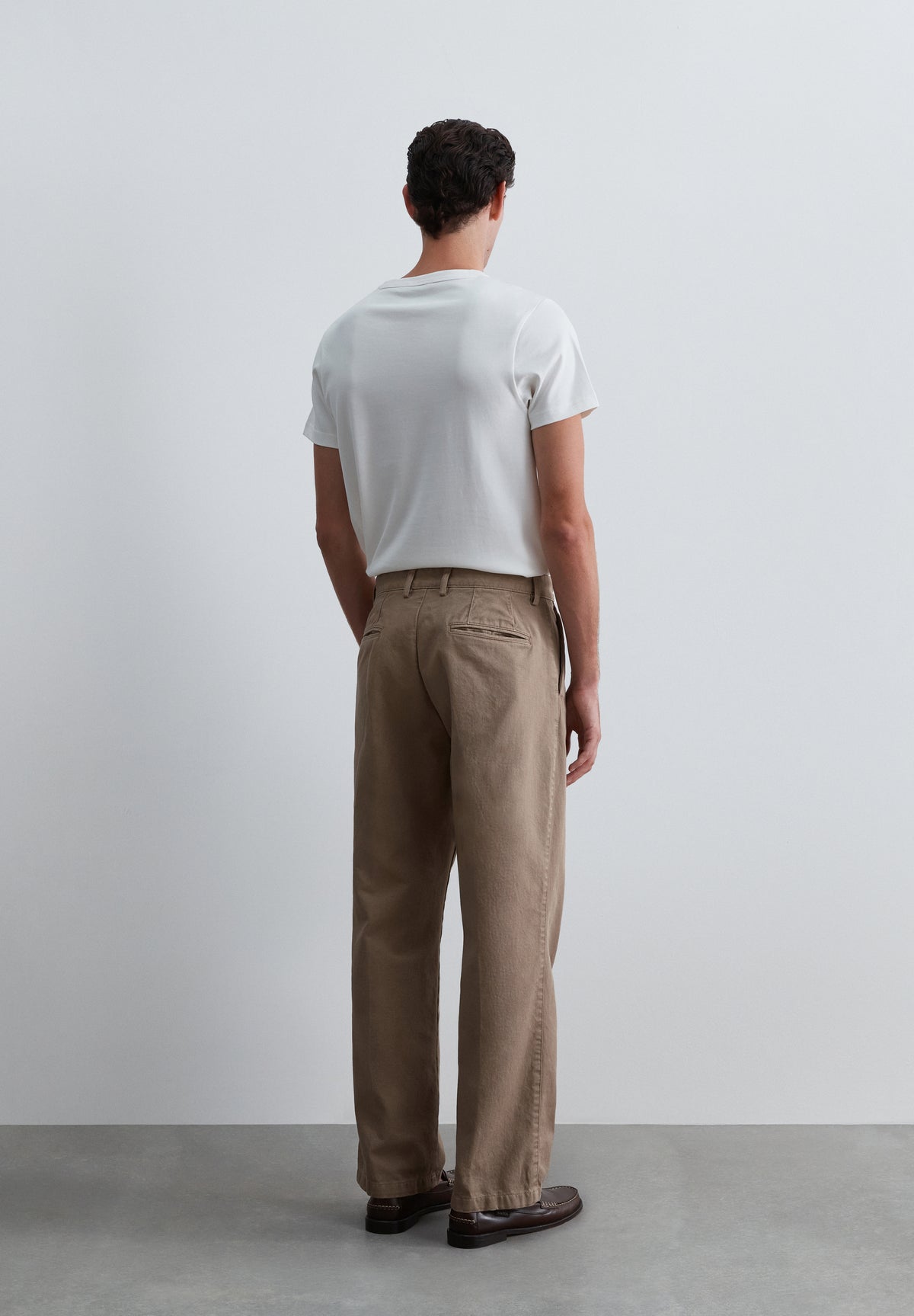 PANTALÓN CHINO LOOSE FIT