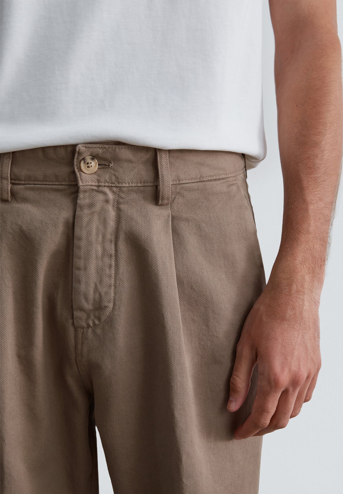 PANTALÓN CHINO LOOSE FIT