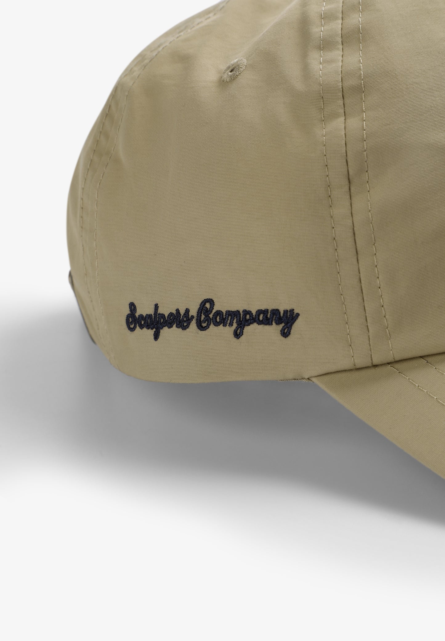 GORRA CALAVERA BORDADA