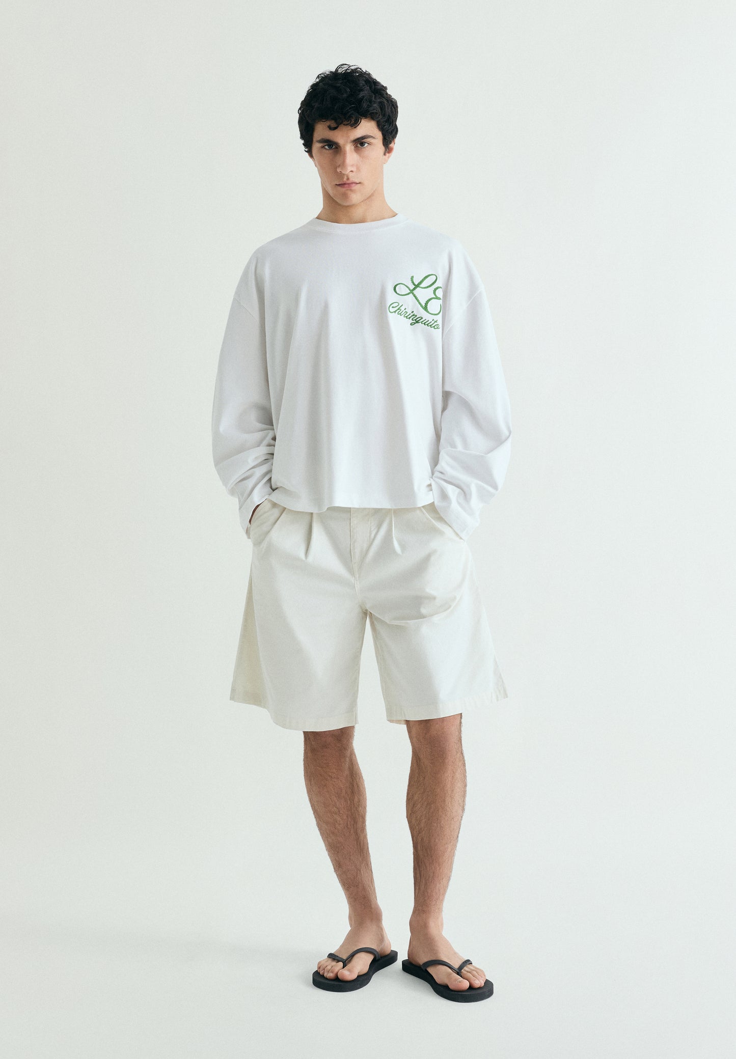 CAMISETA BORDADA BOXY | LE CHIRINGUITO