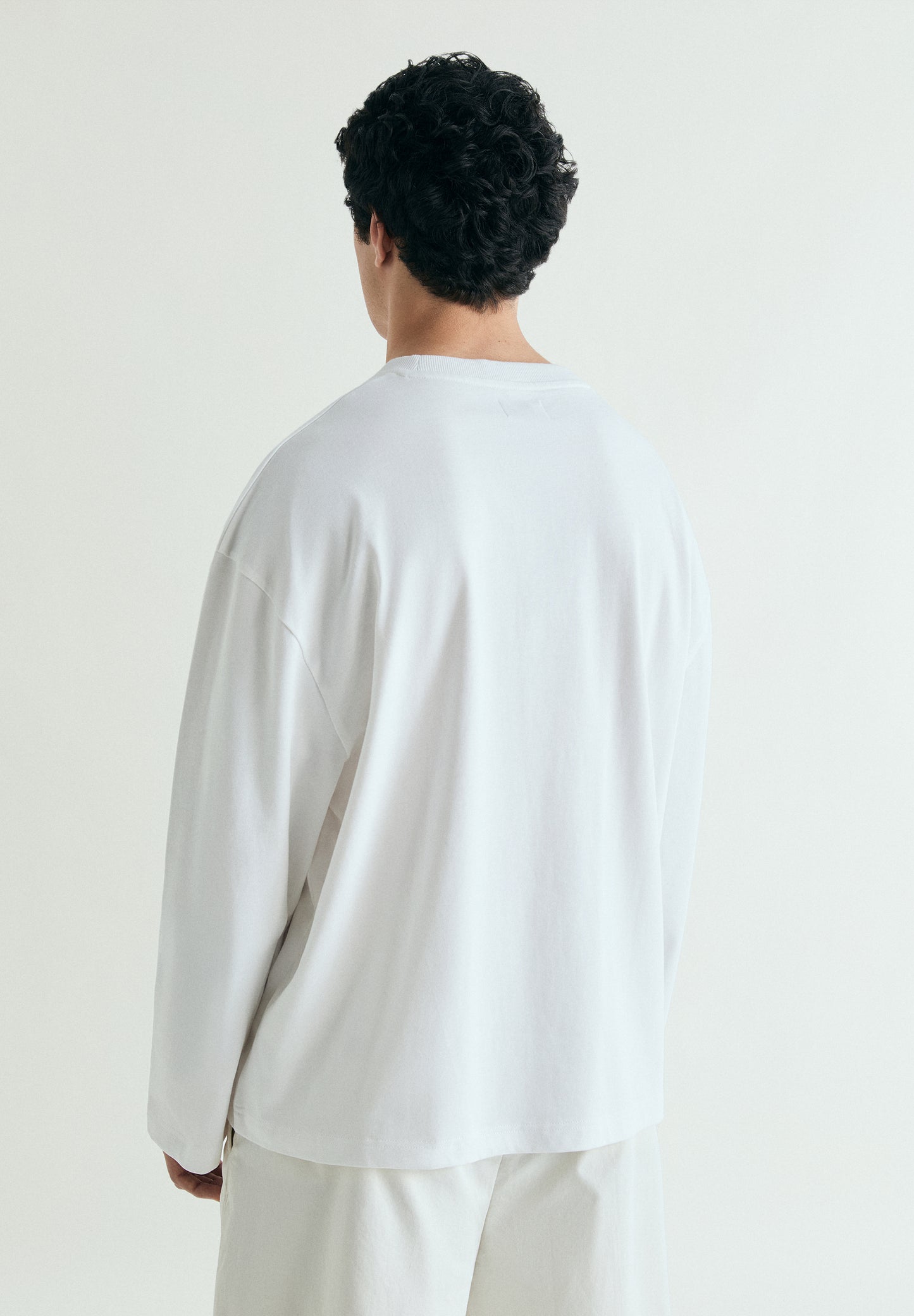 CAMISETA BORDADA BOXY | LE CHIRINGUITO