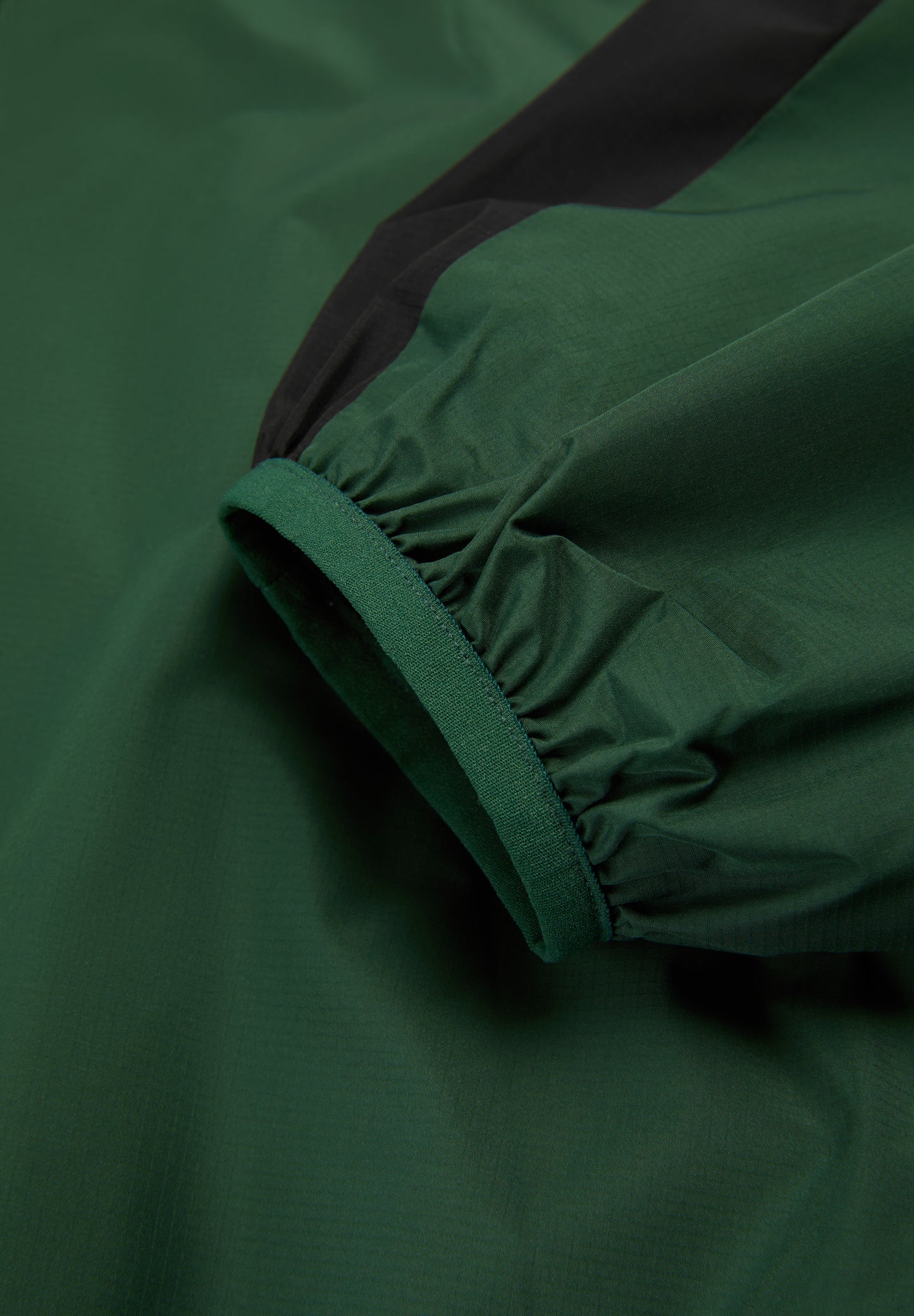 CAZADORA CORTAVIENTOS SCALPERS X SPORTING CP