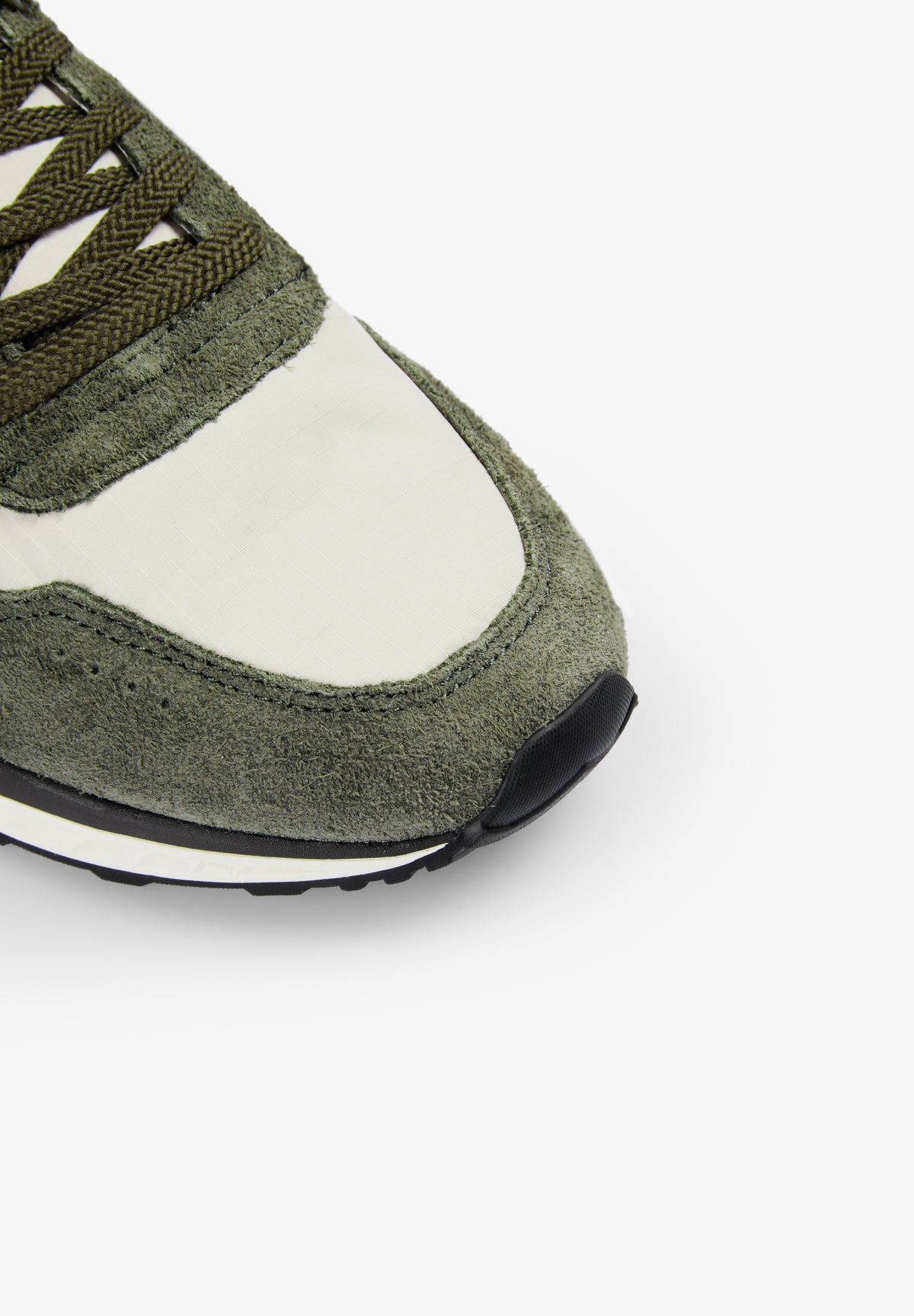 SNEAKERS ANTE CONTRASTE