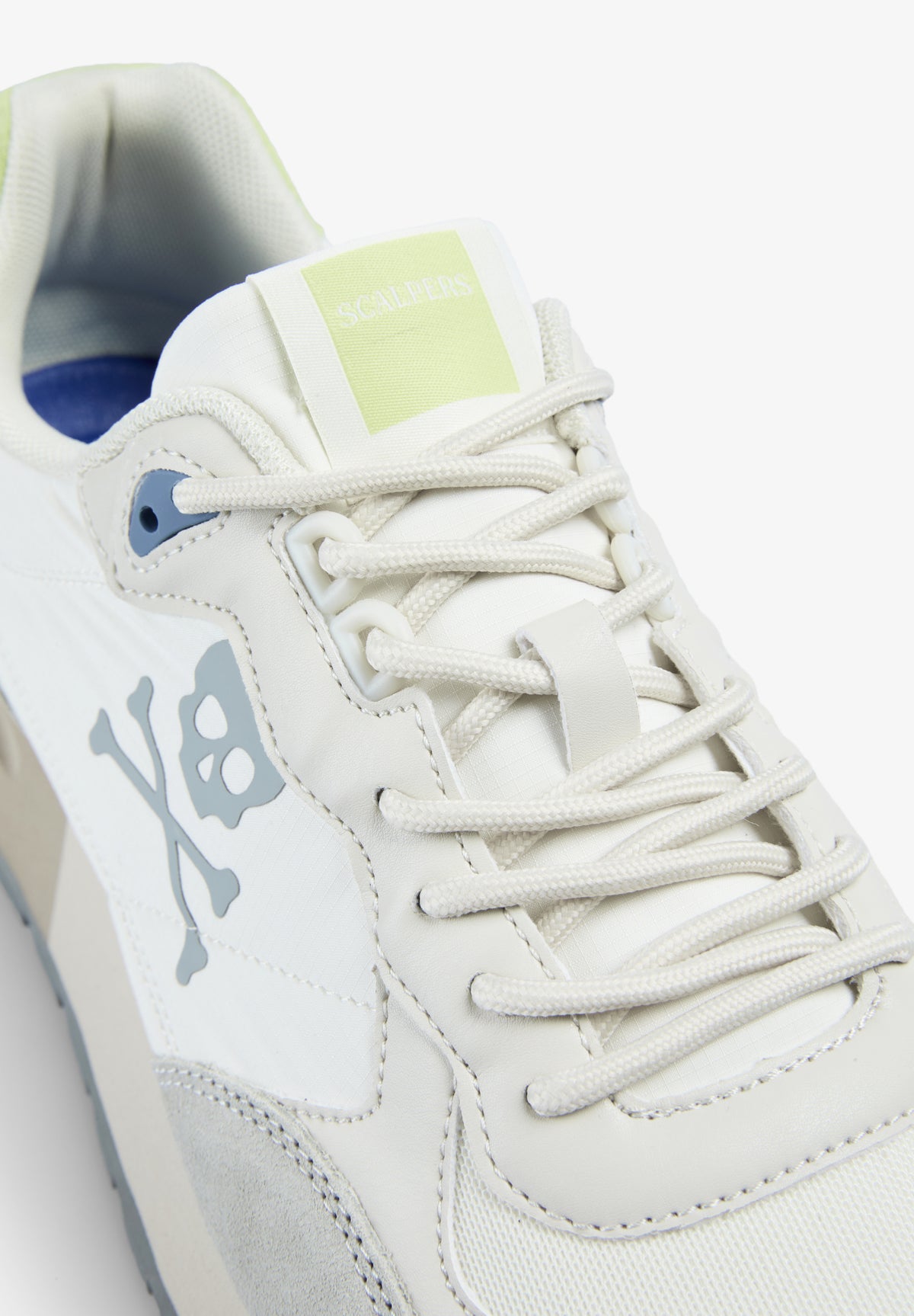 SCRIO 26 SNEAKERS