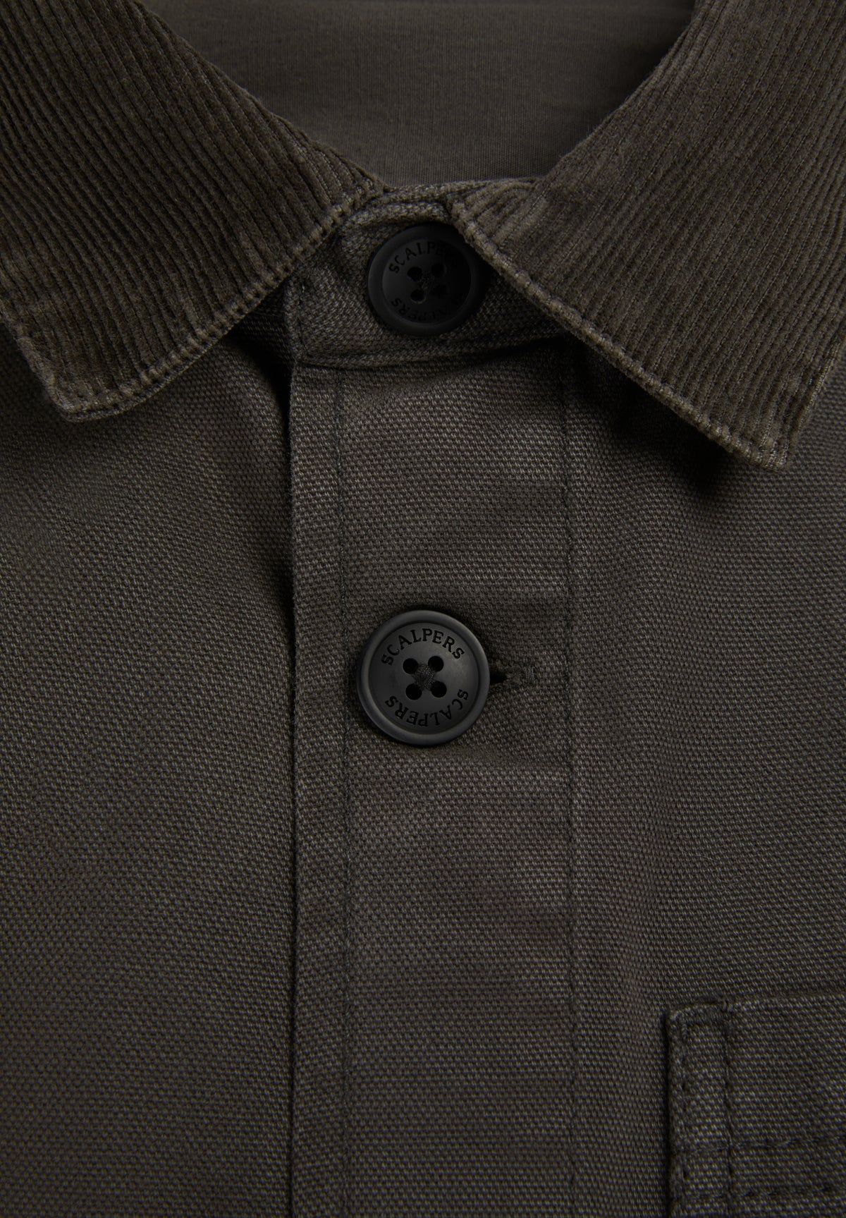 SOBRECAMISA BOLSILLOS LAVADA