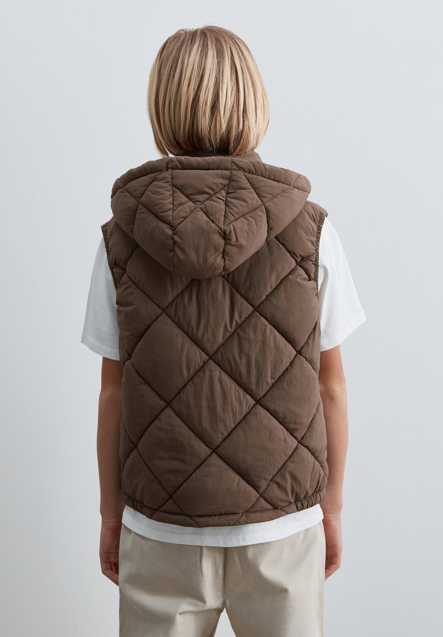 CHALECO ACOLCHADO CAPUCHA DESMONTABLE