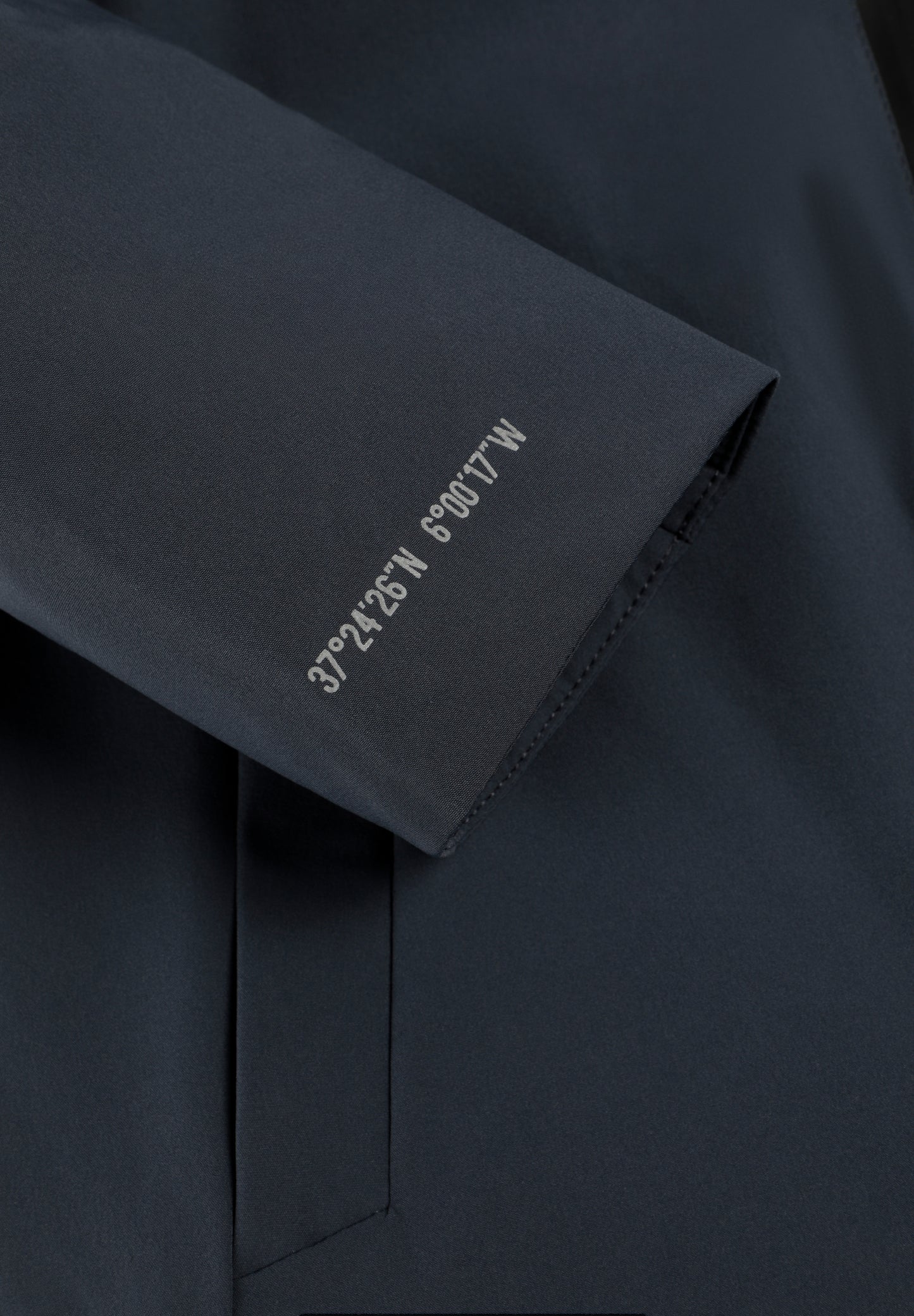 PARKA WATER REPELLENT CAPUCHA