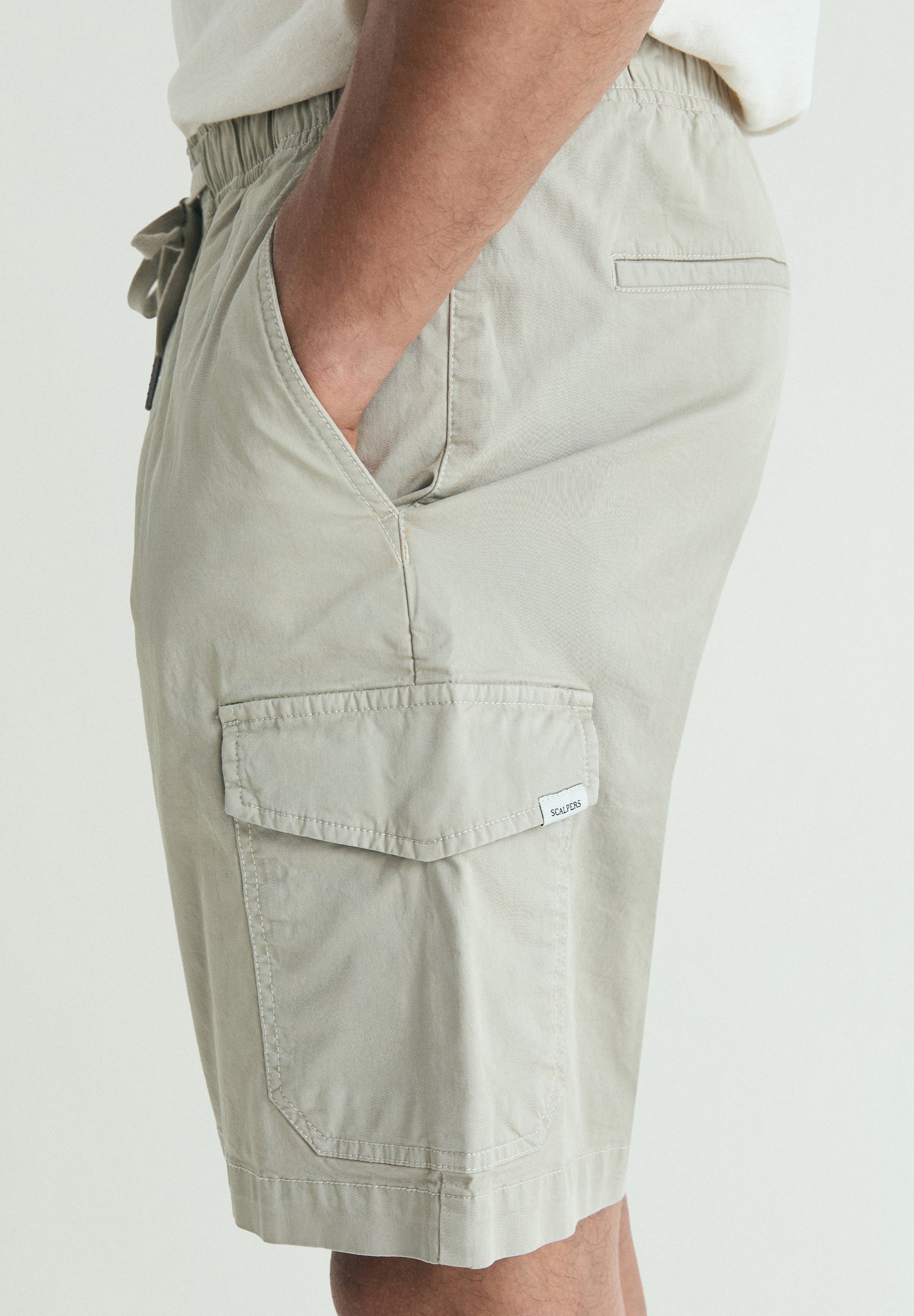 BERMUDAS CARGO CORDÓN