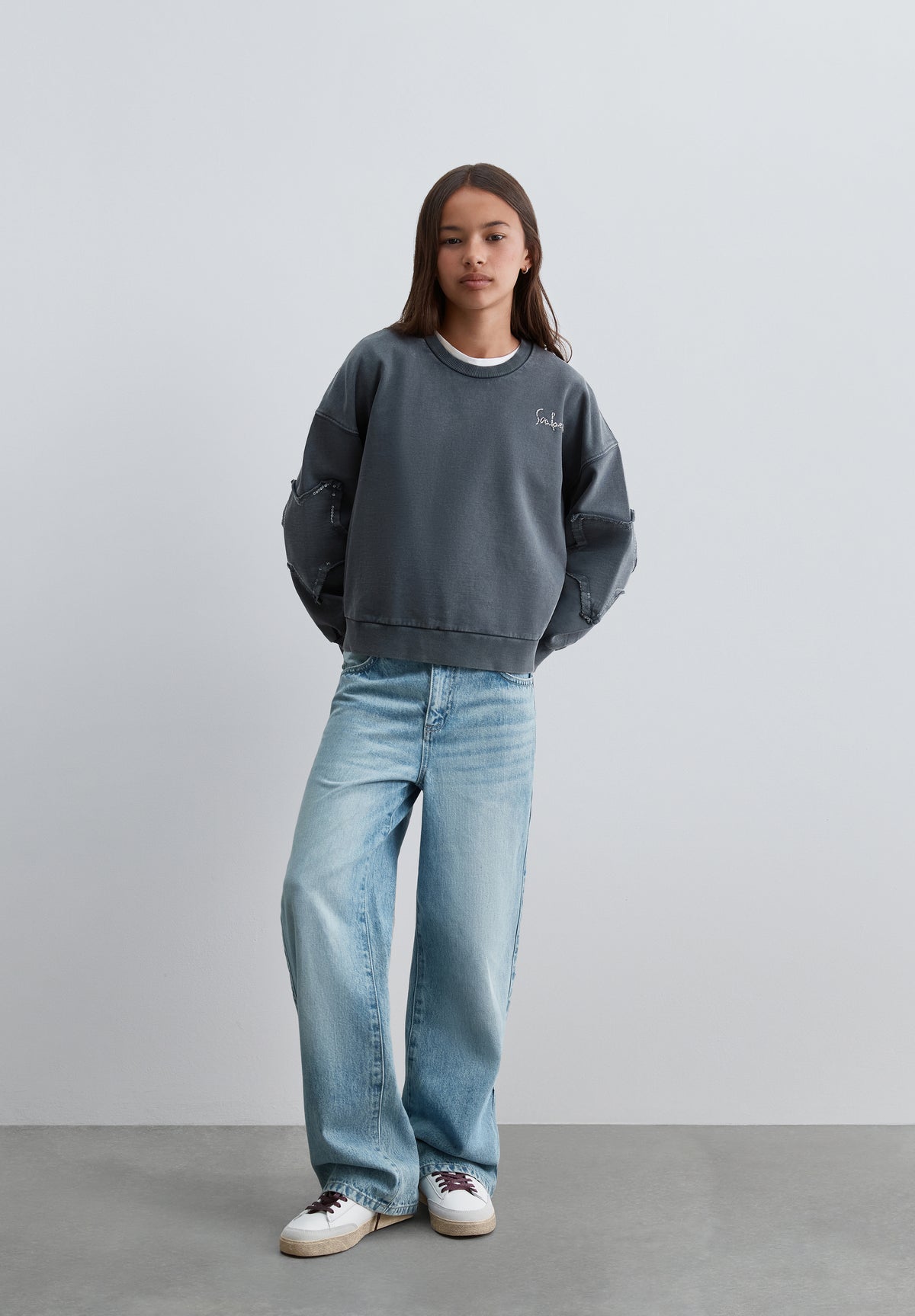 SUDADERA DETALLE MANGAS