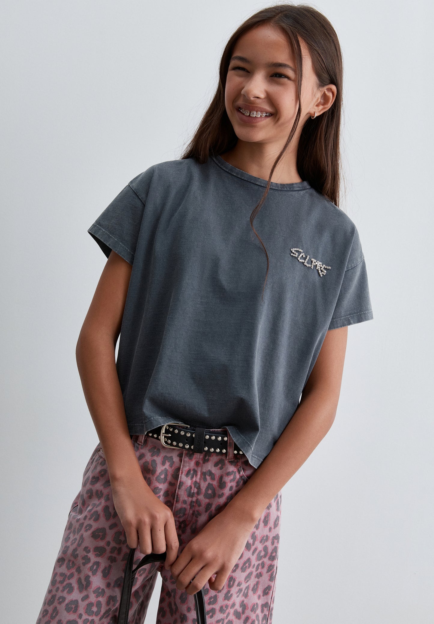 CAMISETA DETALLE STRASS