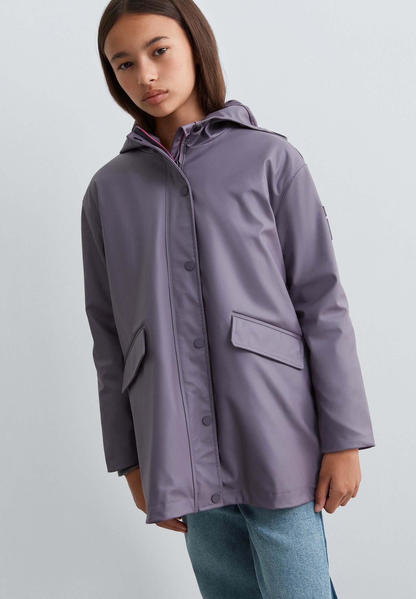 CHUBASQUERO IMPERMEABLE CON CAPUCHA