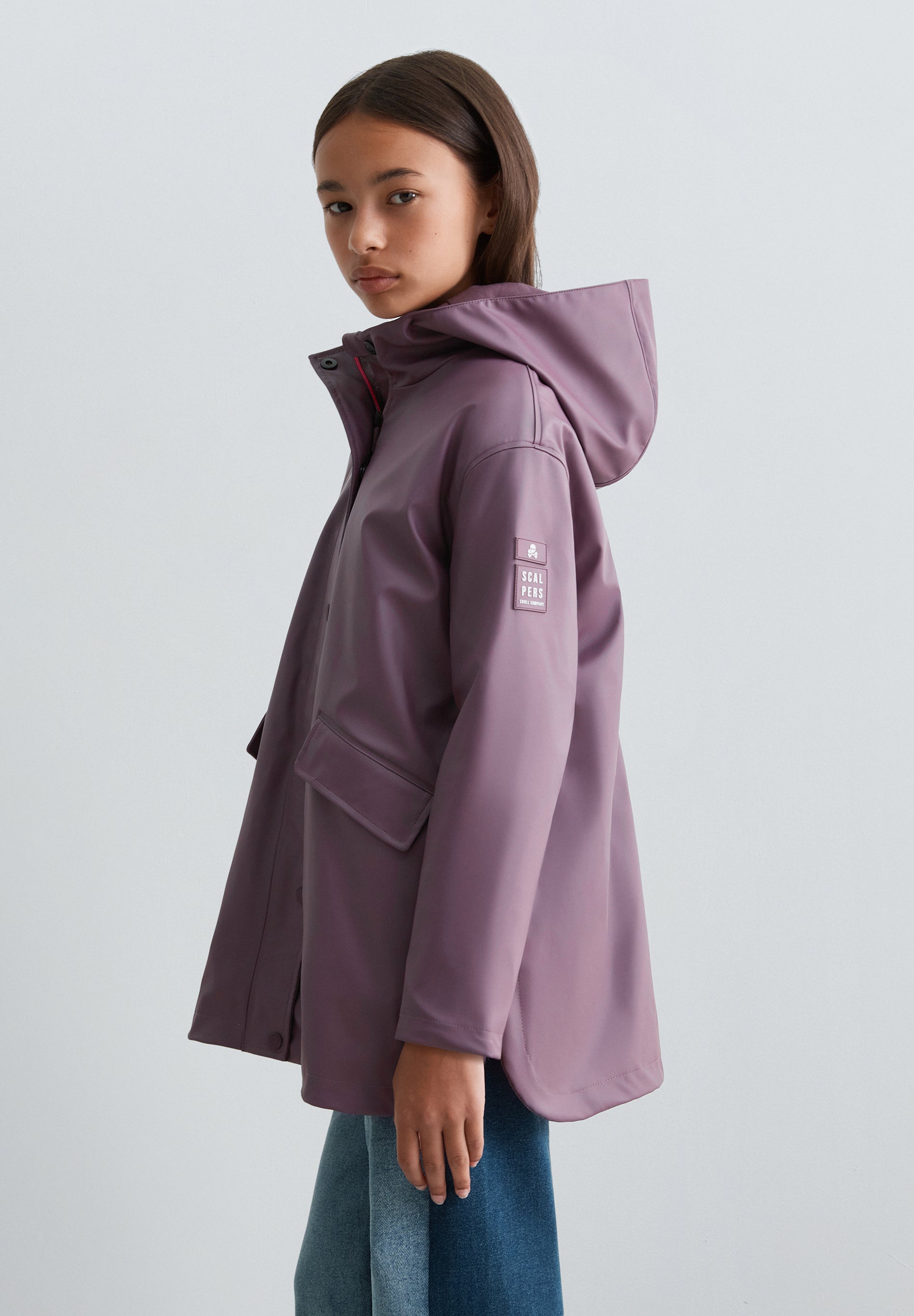 CHUBASQUERO IMPERMEABLE CON CAPUCHA
