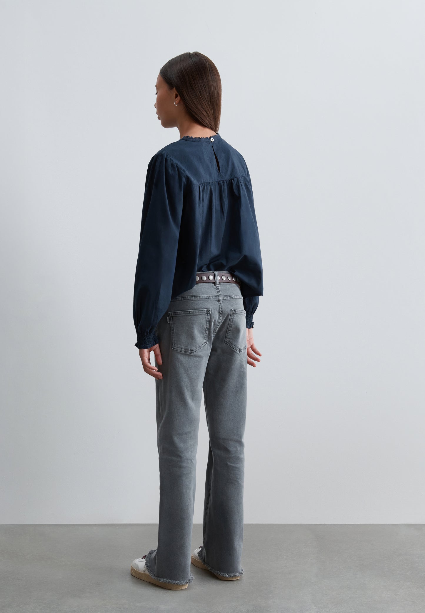 PANTALÓN FLARE COSTURAS