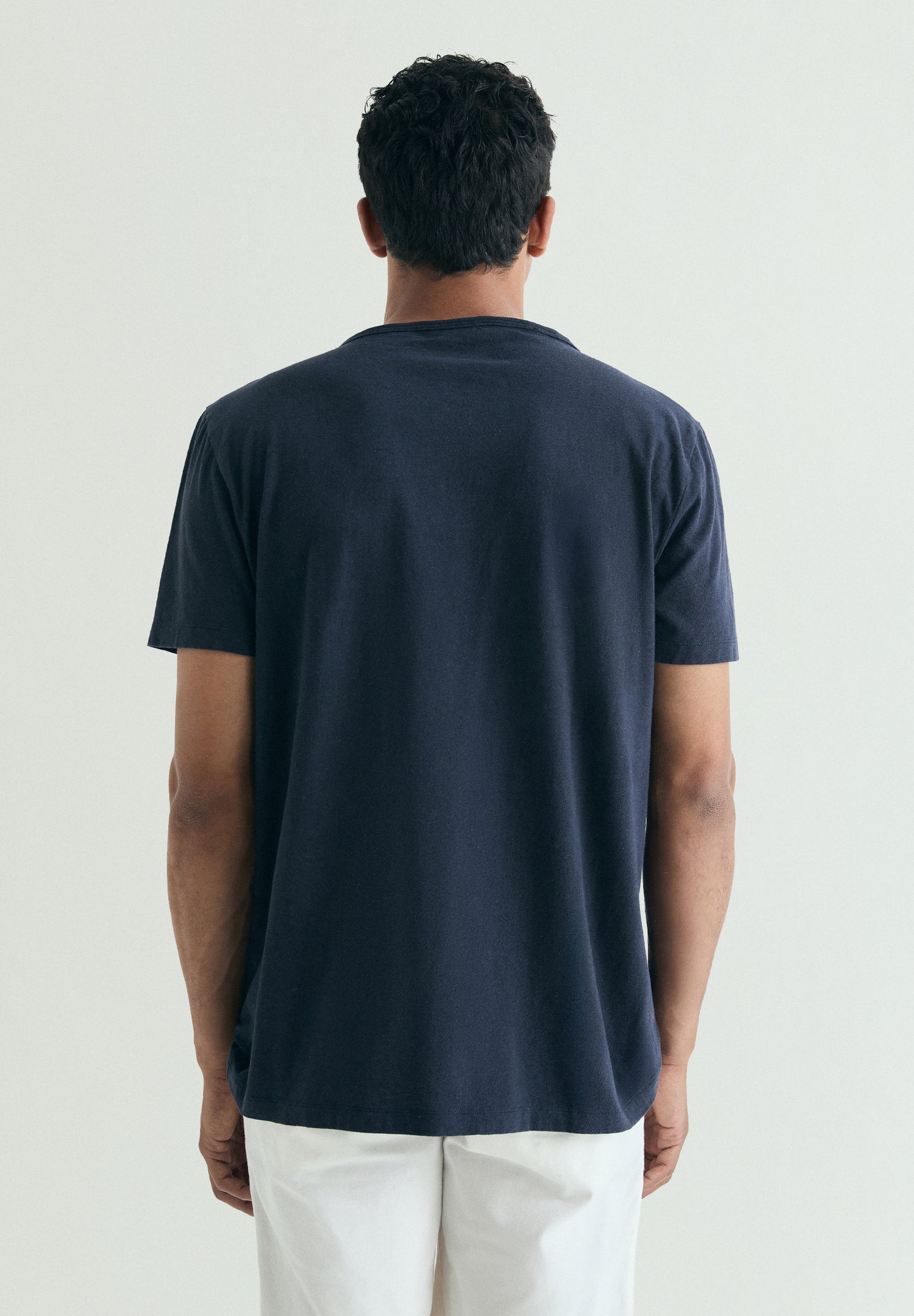 CAMISETA BÁSICA LINO