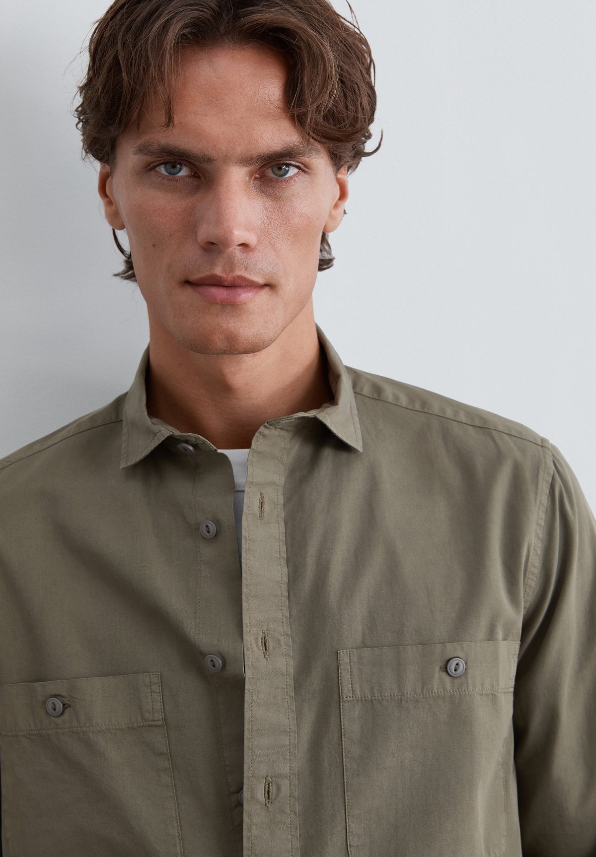 CAMISA RELAXED FIT BOLSILLOS
