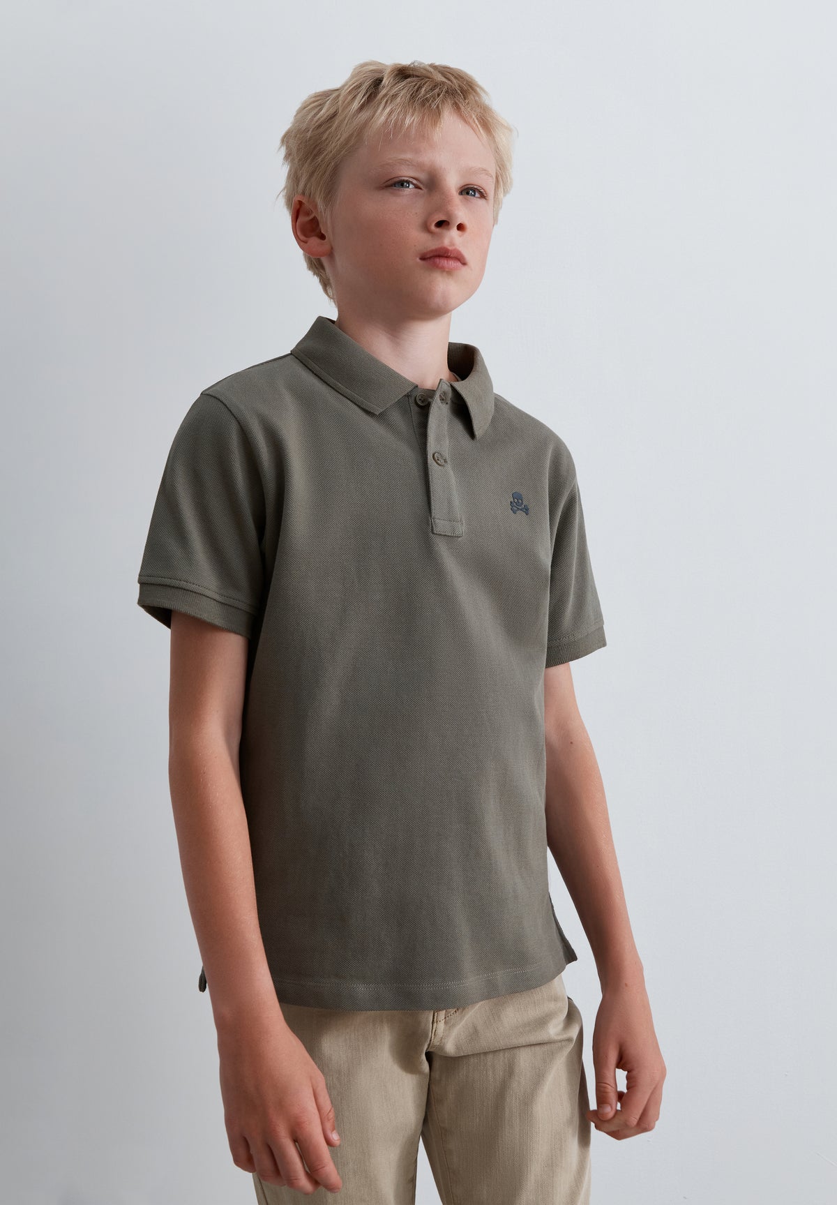 POLO BÁSICO CALAVERA