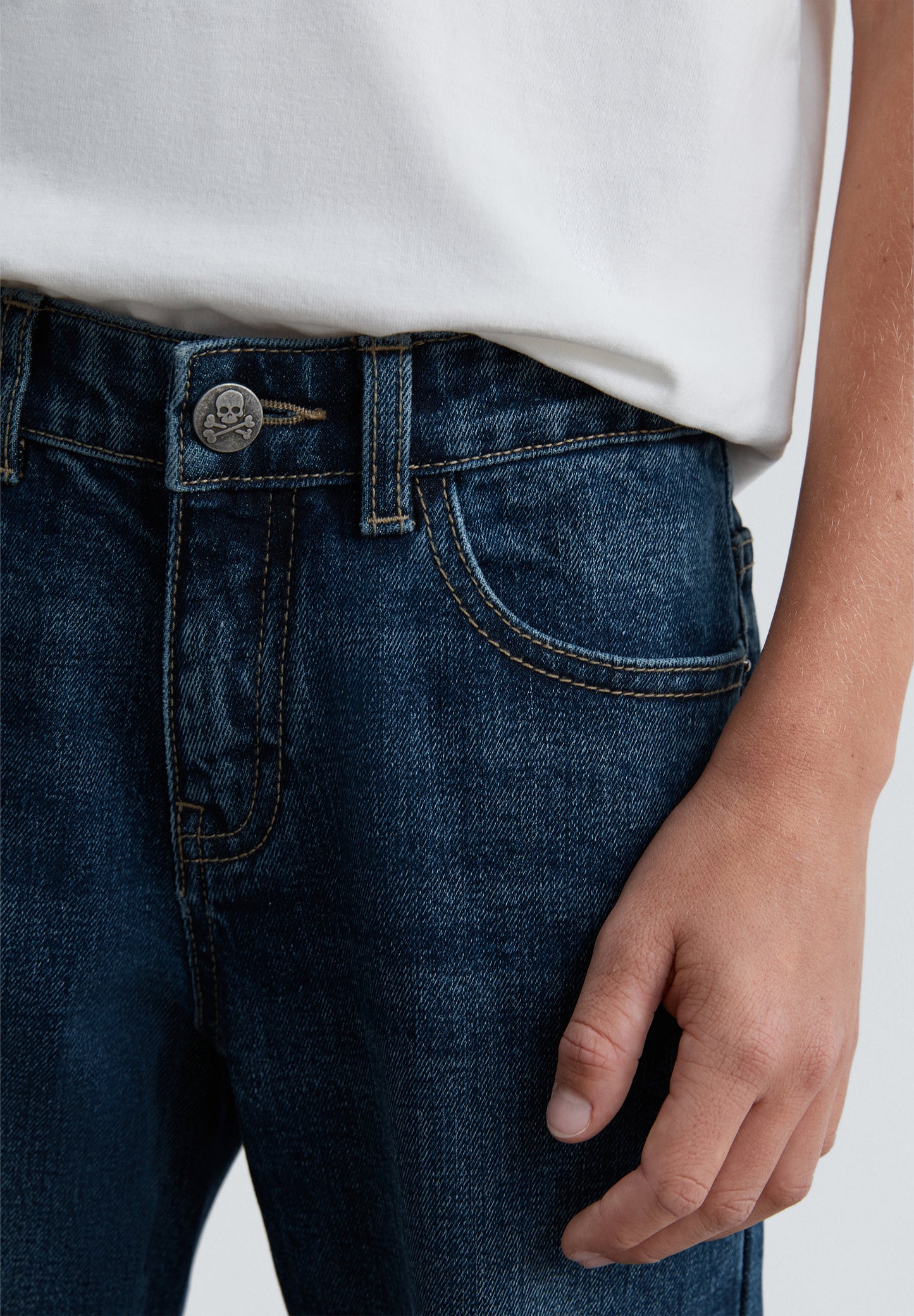 PANTALÓN VAQUERO SLIM FIT