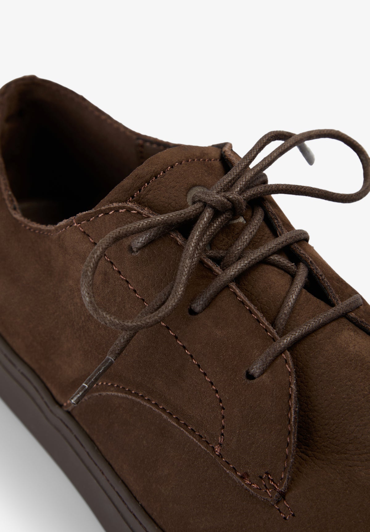 ZAPATILAS PIEL CORDONES