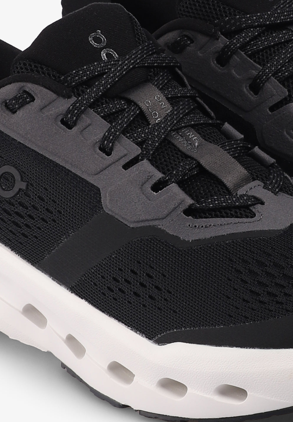 ON | SNEAKERS CLOUDRUNNER 3 HOMBRE