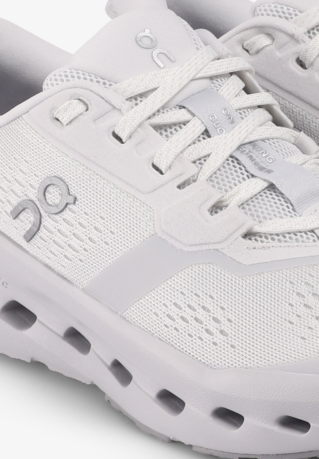 ON| SNEAKERS CLOUDRUNNER 3 MUJER