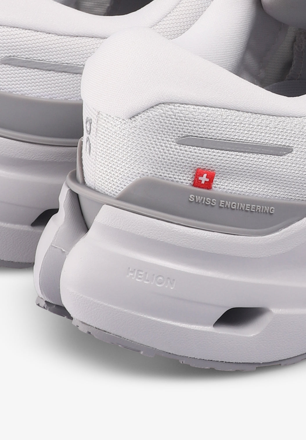 ON| SNEAKERS CLOUDRUNNER 3 MUJER