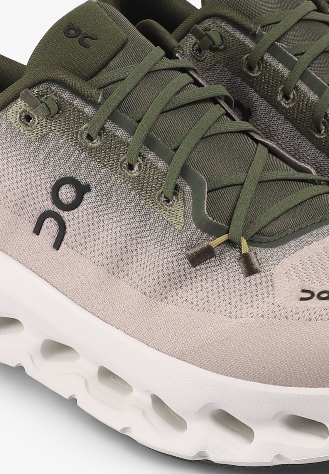 ON | SNEAKERS CLOUDTILT HOMBRE