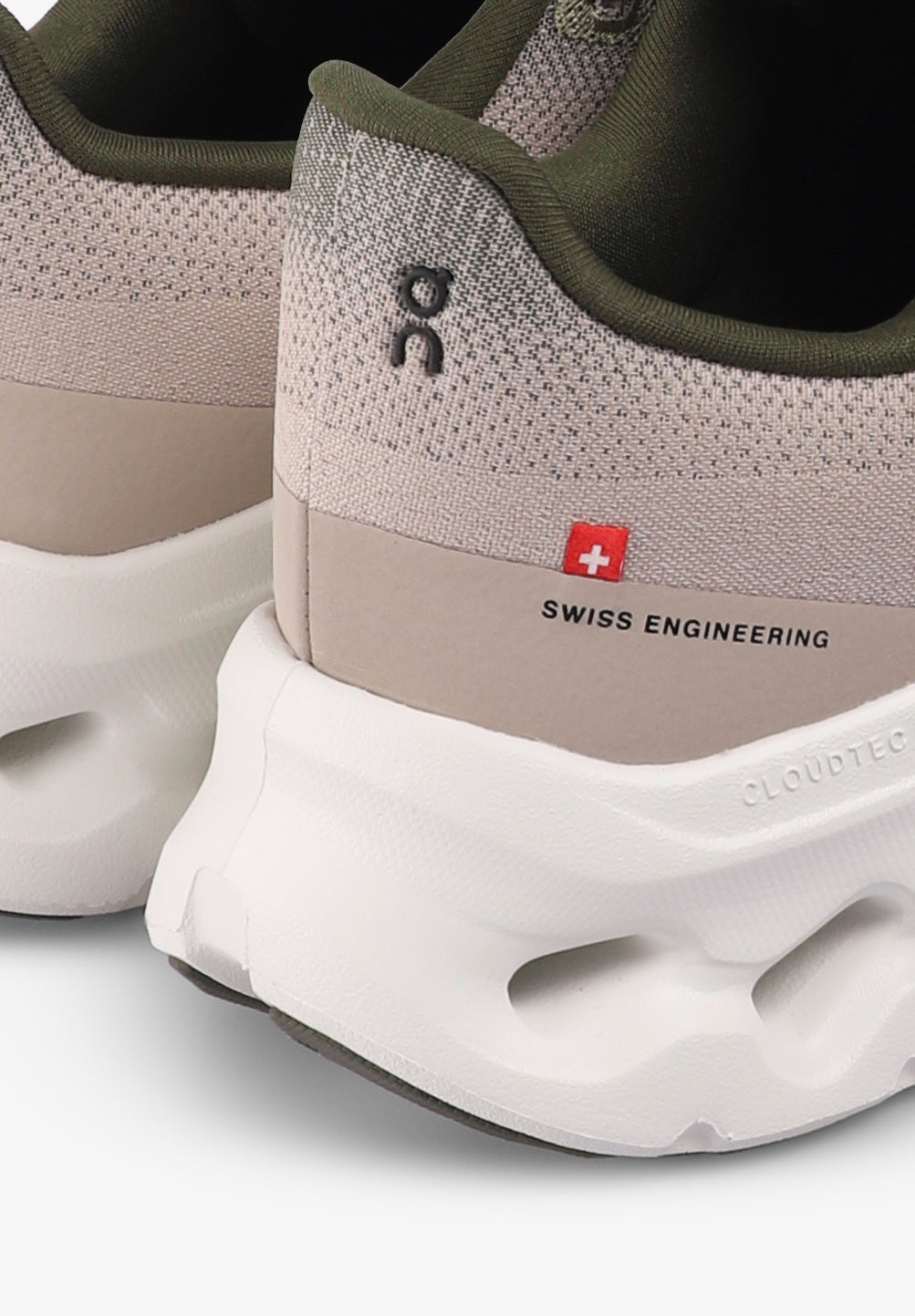 ON | SNEAKERS CLOUDTILT HOMBRE