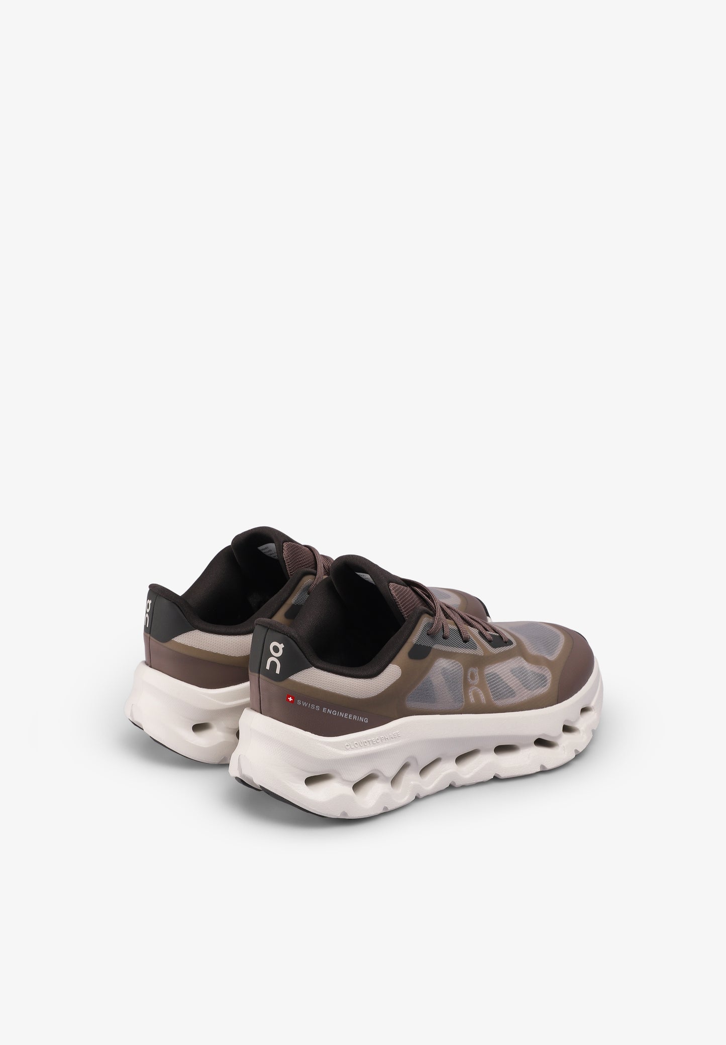 ON  | SNEAKERS CLOUDTILT REMIX 1