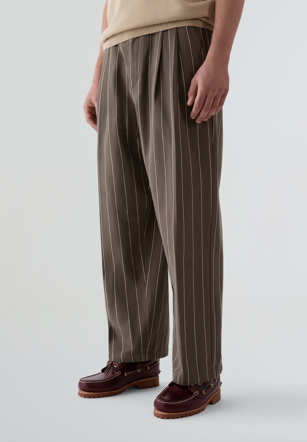 OBEY | PANTALÓN FOSTER PLEATED STRIPE