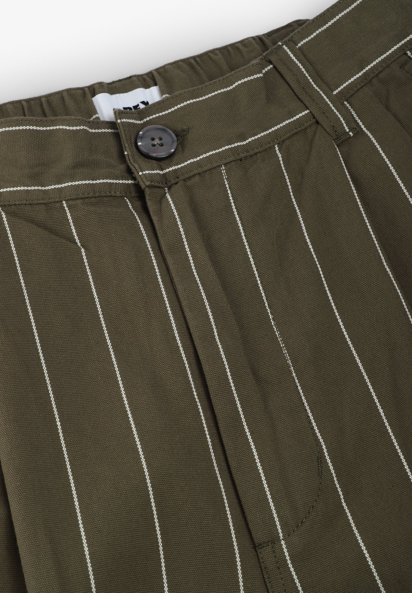 OBEY | BERMUDAS FOSTER STRIPE PLEATED