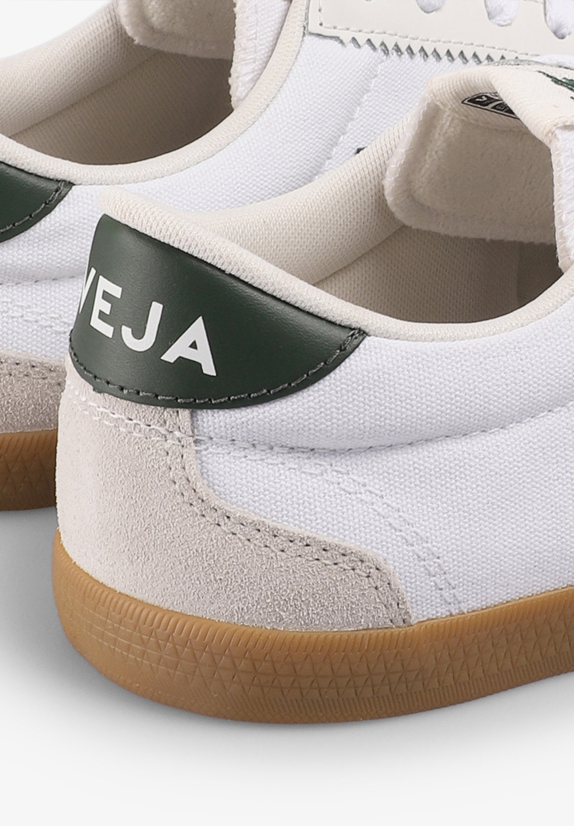 VEJA | SNEAKERS VOLLEY HOMBRE