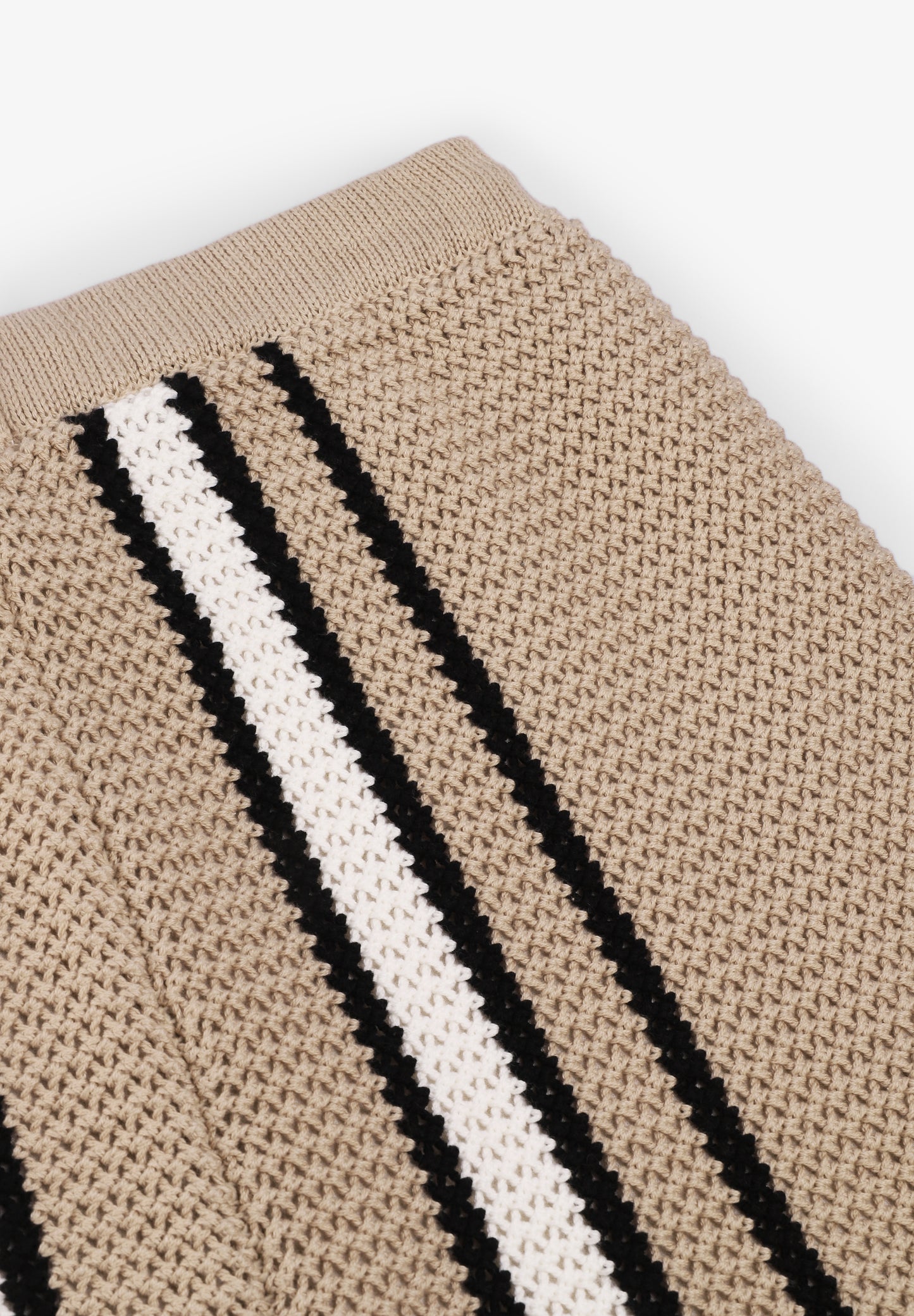 OBJECT | SHORTS VIOLA