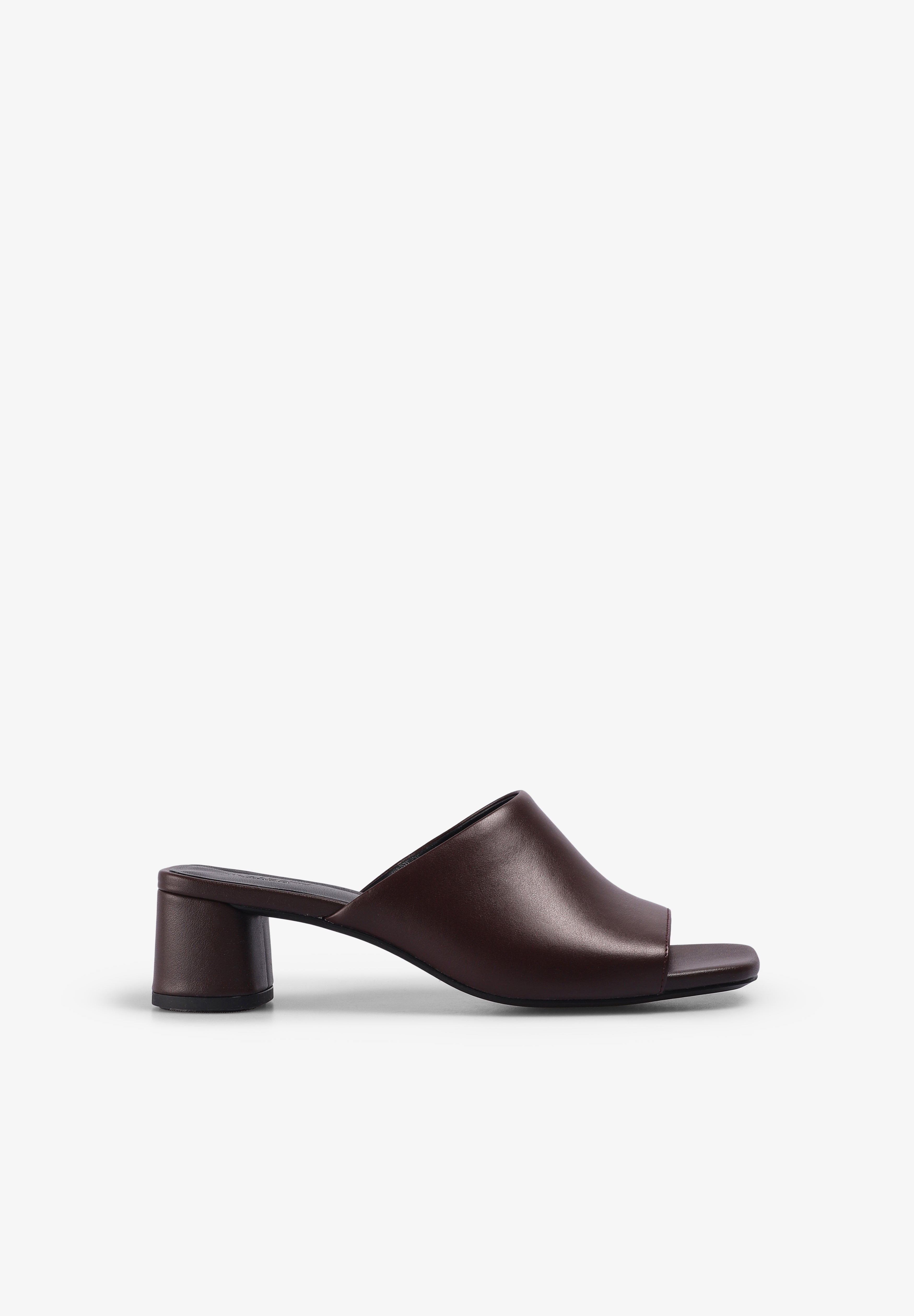 VAGABOND | SANDALIA PIPER MULES