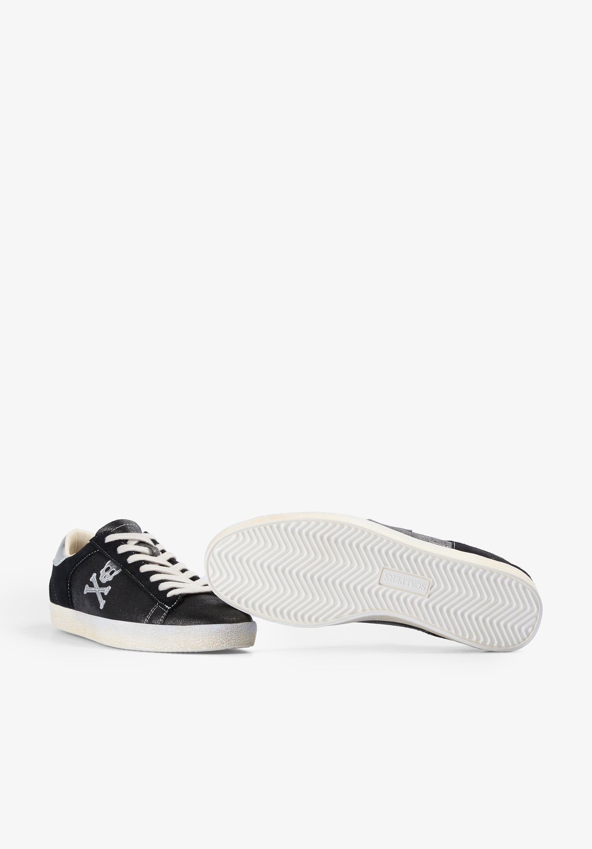 SNEAKERS METALIZADAS CALAVERA